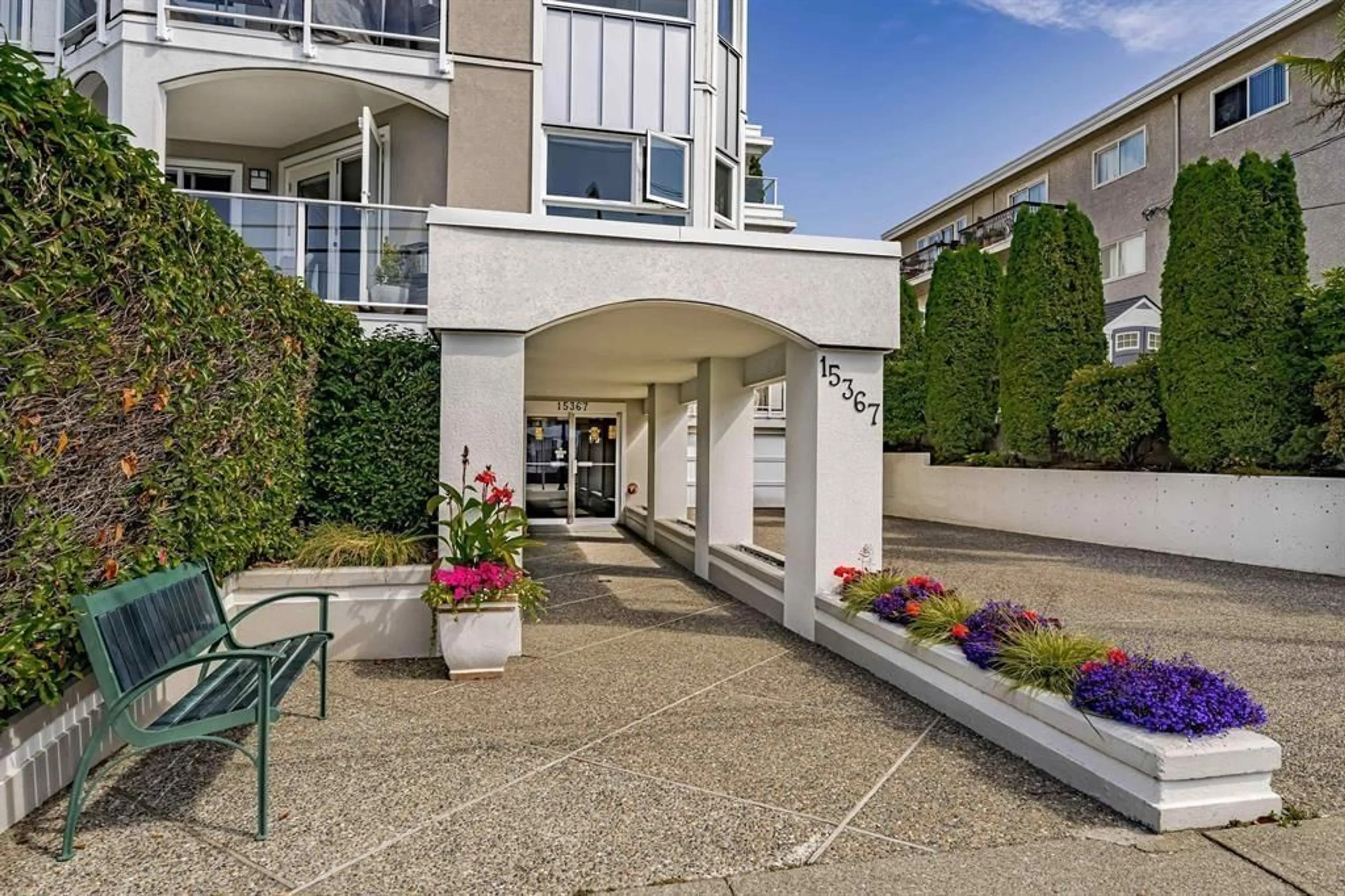 Unknown for 203 - 15367 BUENA VISTA, White Rock British Columbia V4B1Y7