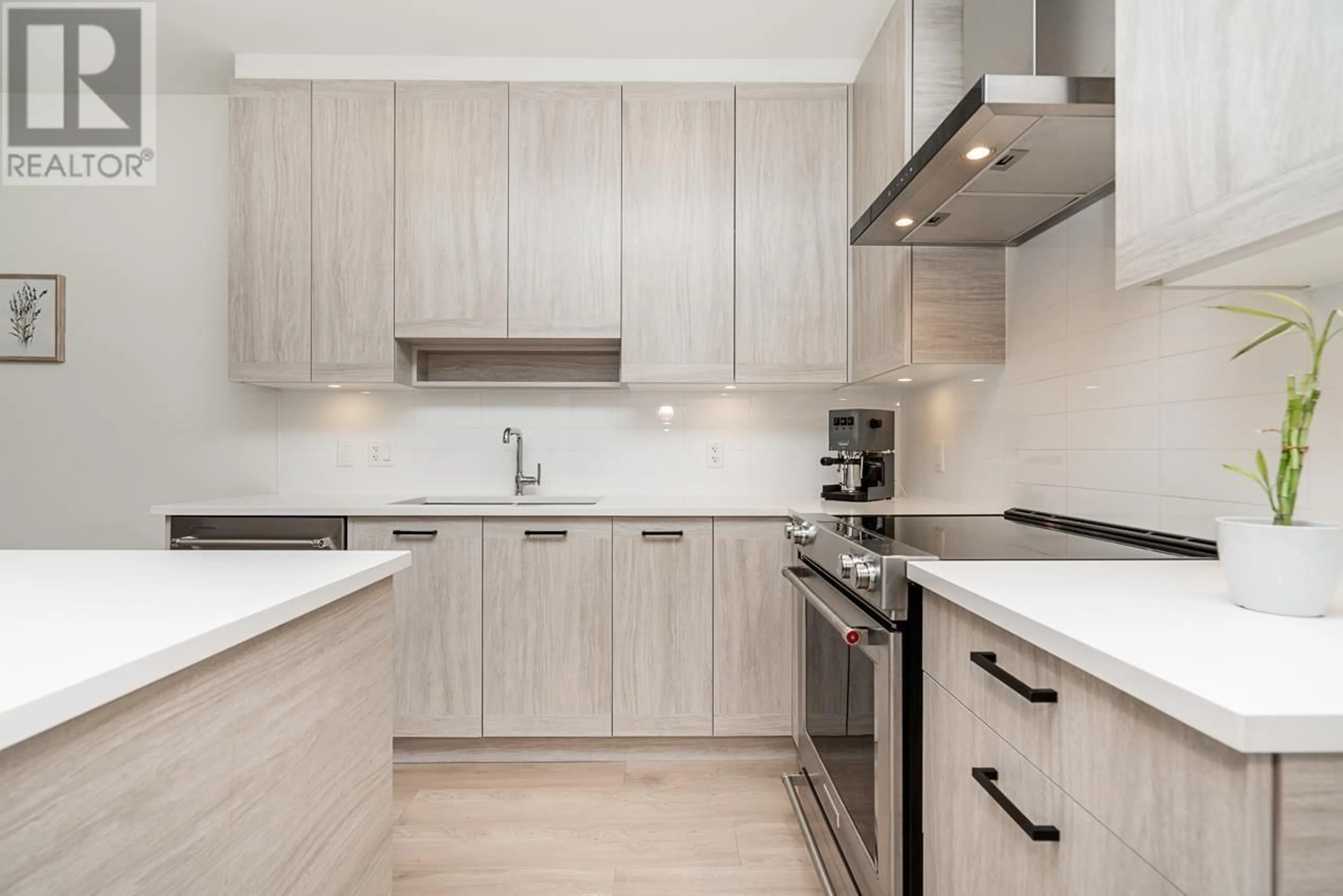 Unknown for 213 - 7579 16TH STREET, Burnaby British Columbia V3N0H7