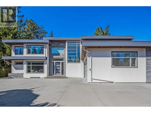 3771 SOUTHRIDGE AVENUE, West Vancouver 4