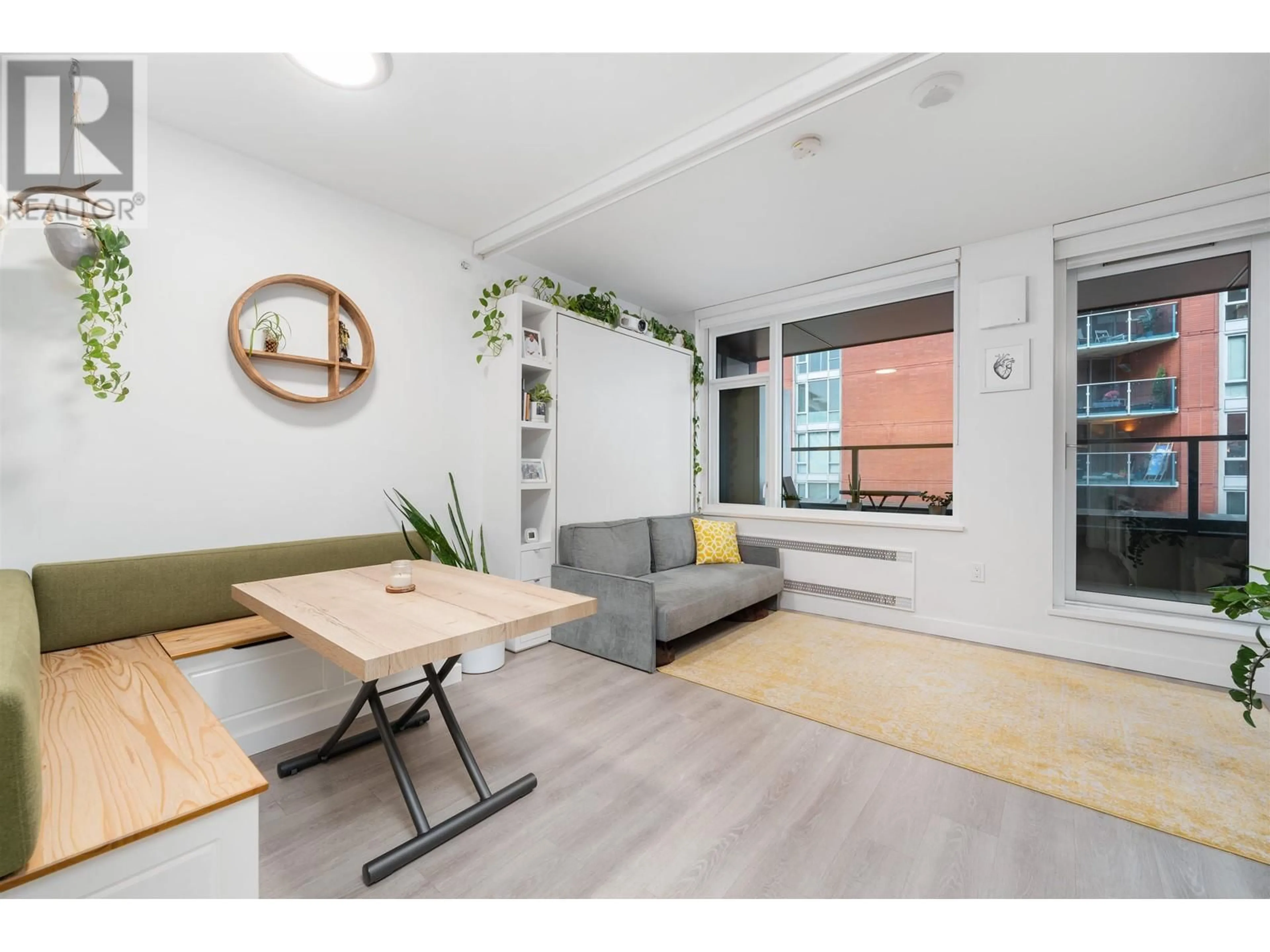 A pic of a room for 411 - 209 7TH AVENUE, Vancouver British Columbia V5T0H3