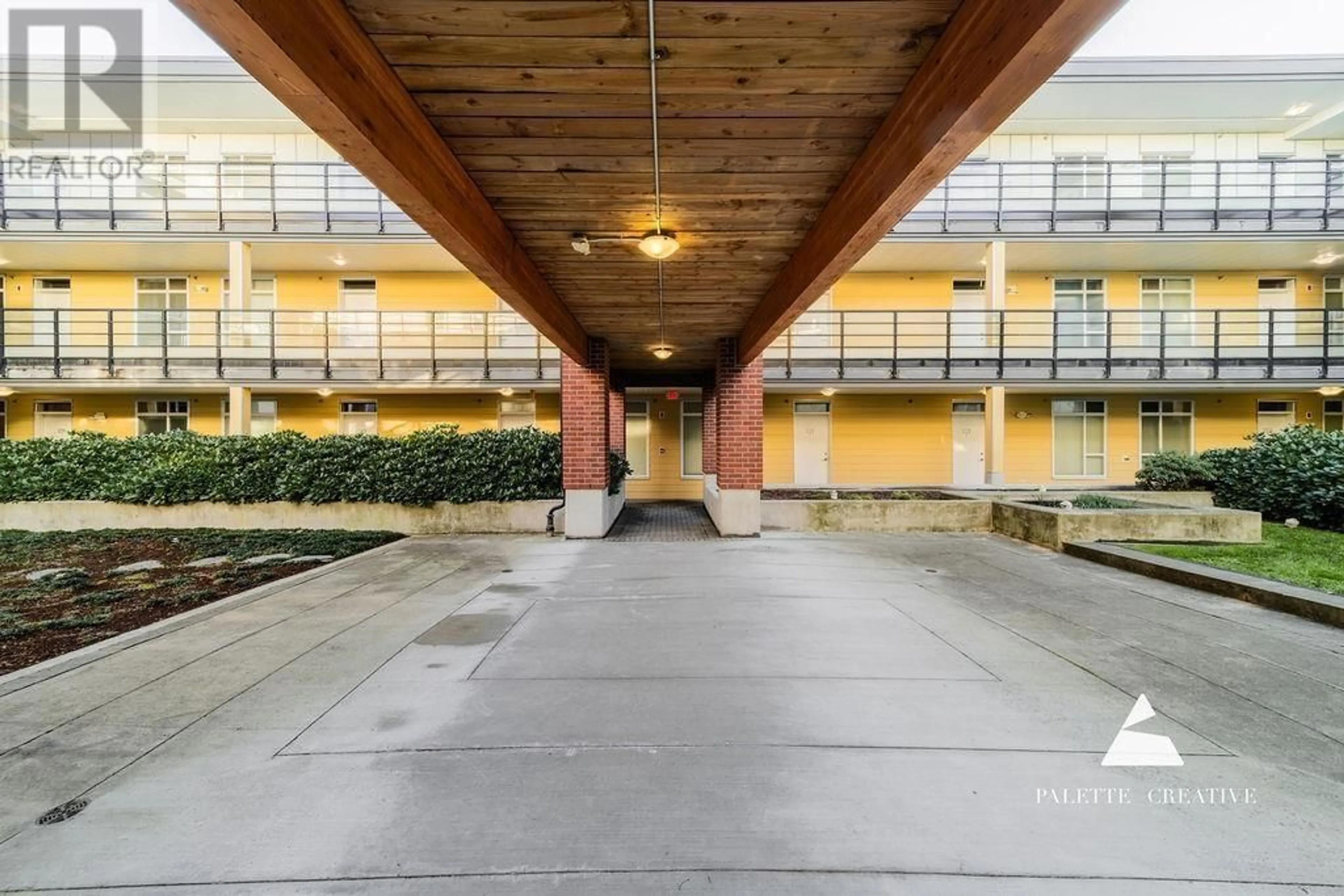 Patio, building for 206 - 5288 GRIMMER STREET, Burnaby British Columbia V5H0C5
