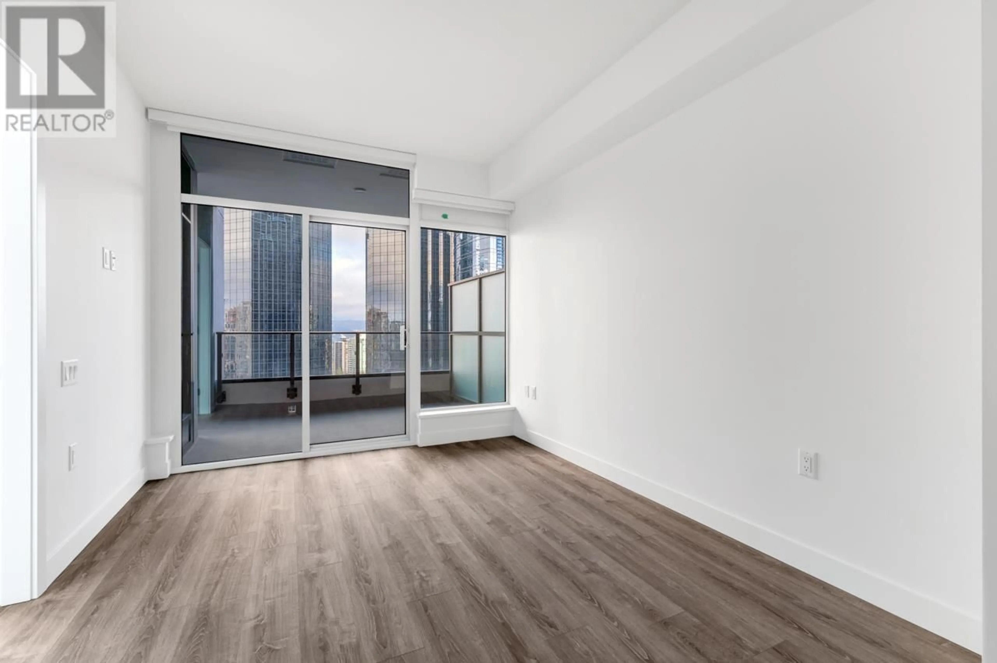 A pic of a room for 1409 - 6511 SUSSEX AVENUE, Burnaby British Columbia V5H0K5