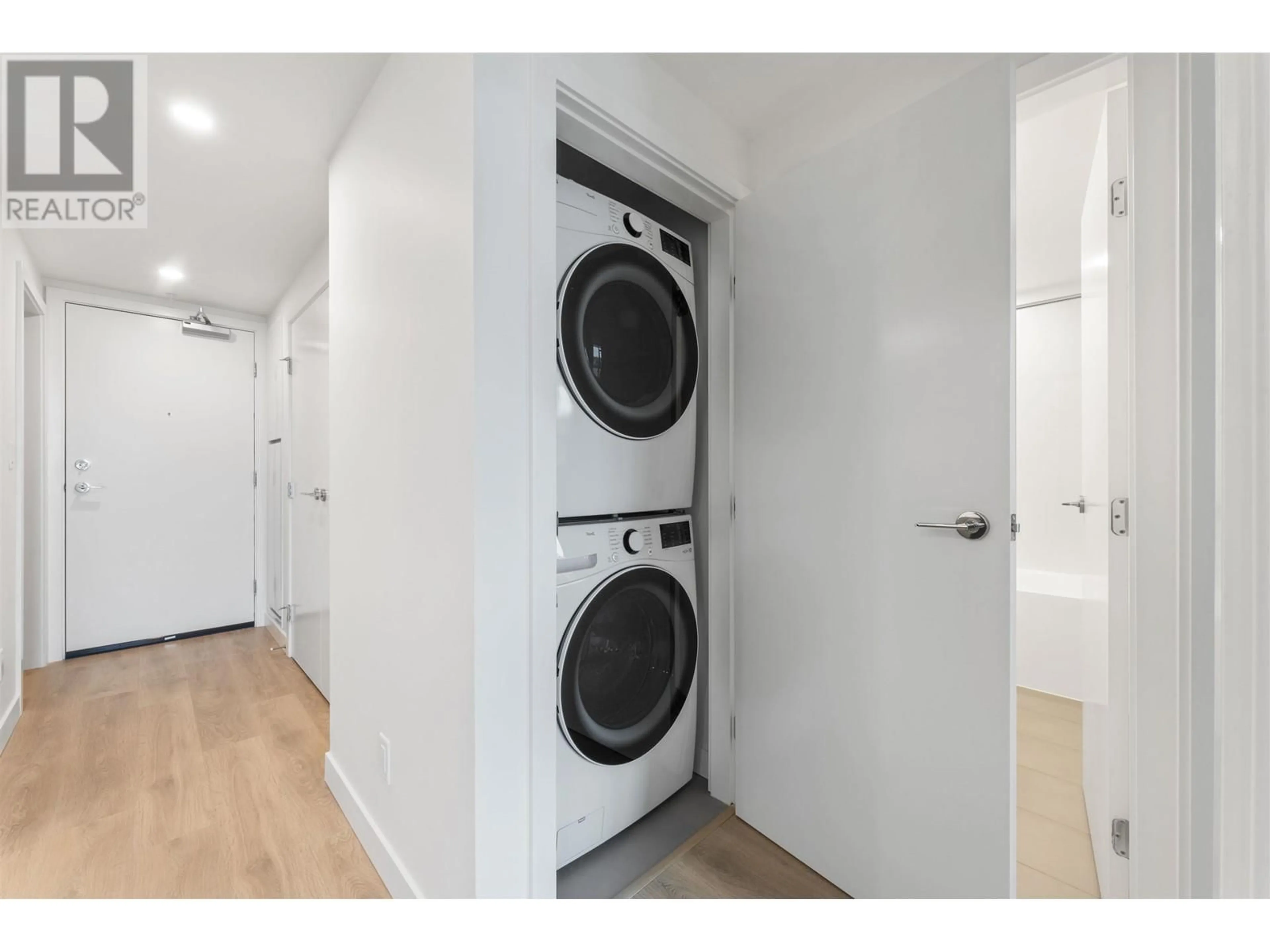 Laundry room for 2808 - 308 ALDERSON AVENUE, Coquitlam British Columbia V3K0J2