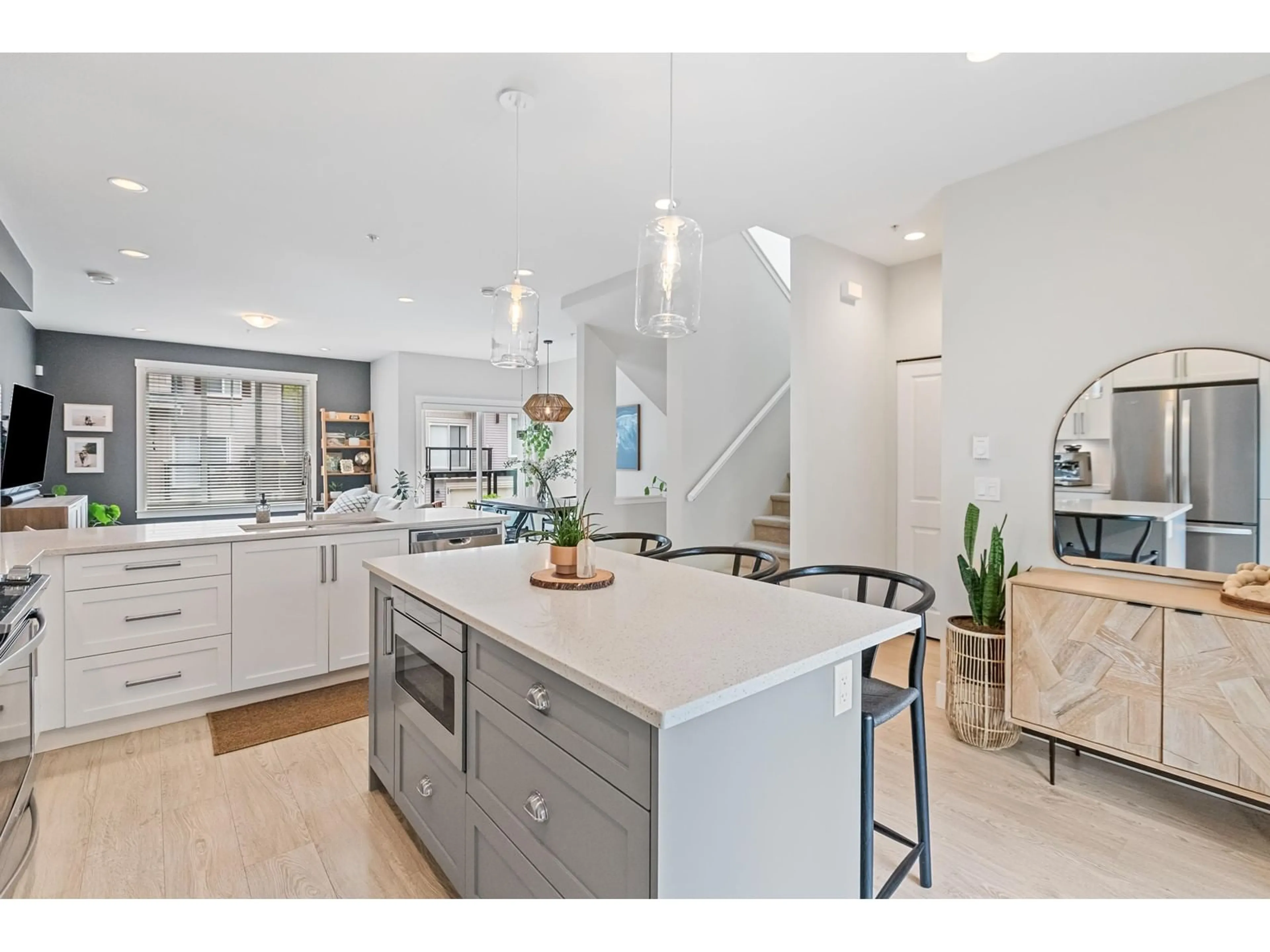 Open concept kitchen, ceramic/tile floor for 51 - 20498 82, Langley British Columbia V2Y0V1