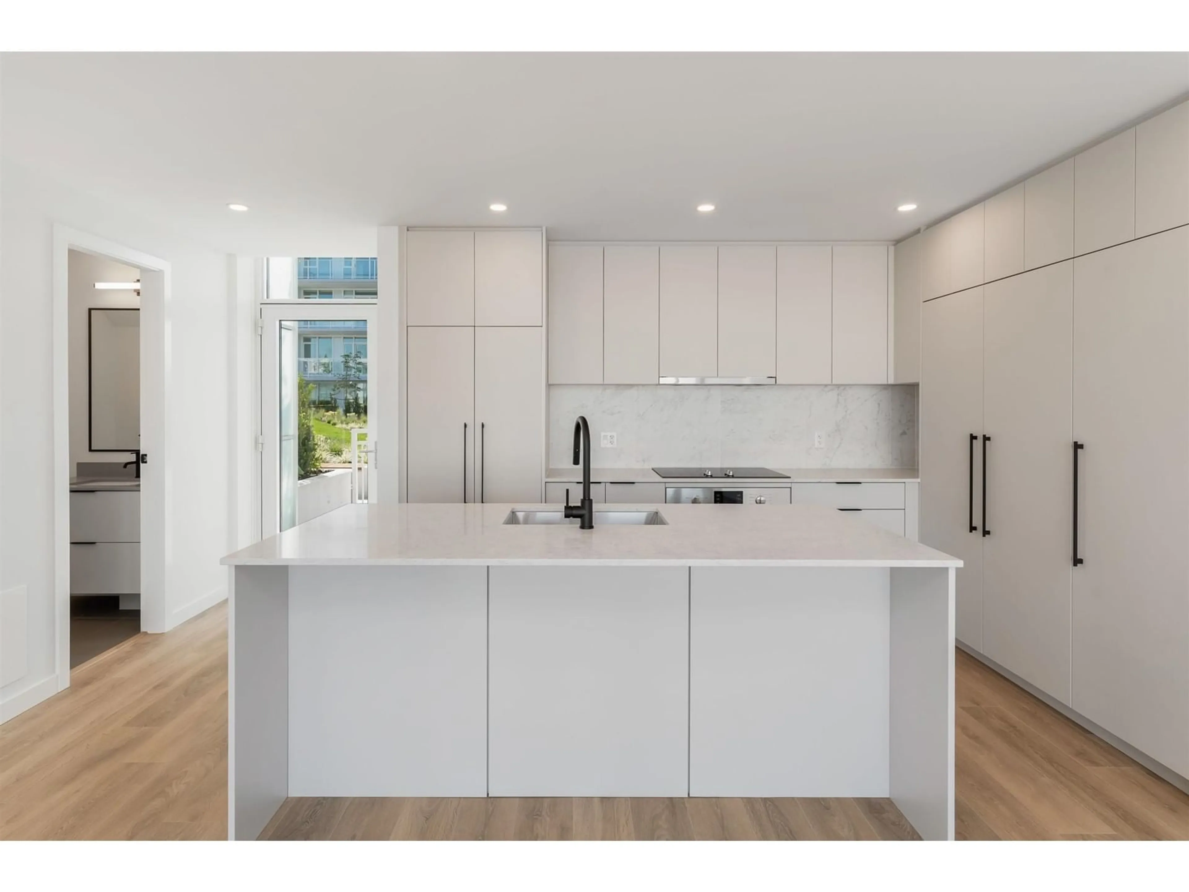 Open concept kitchen, unknown for TH205 - 10225 WHALLEY, Surrey British Columbia V3T0S2