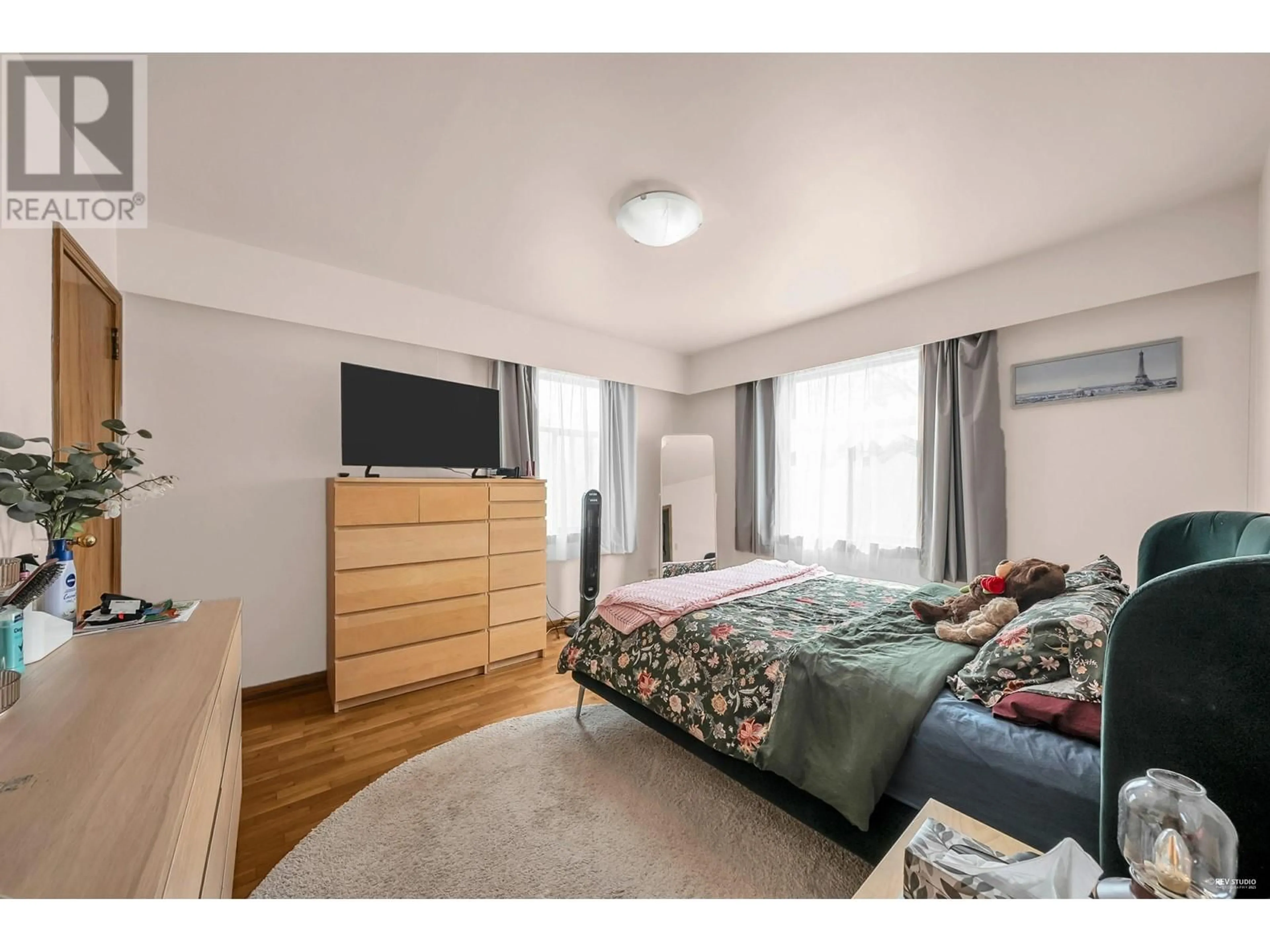 A pic of a room for 2295 UPLAND DRIVE, Vancouver British Columbia V5P2E4