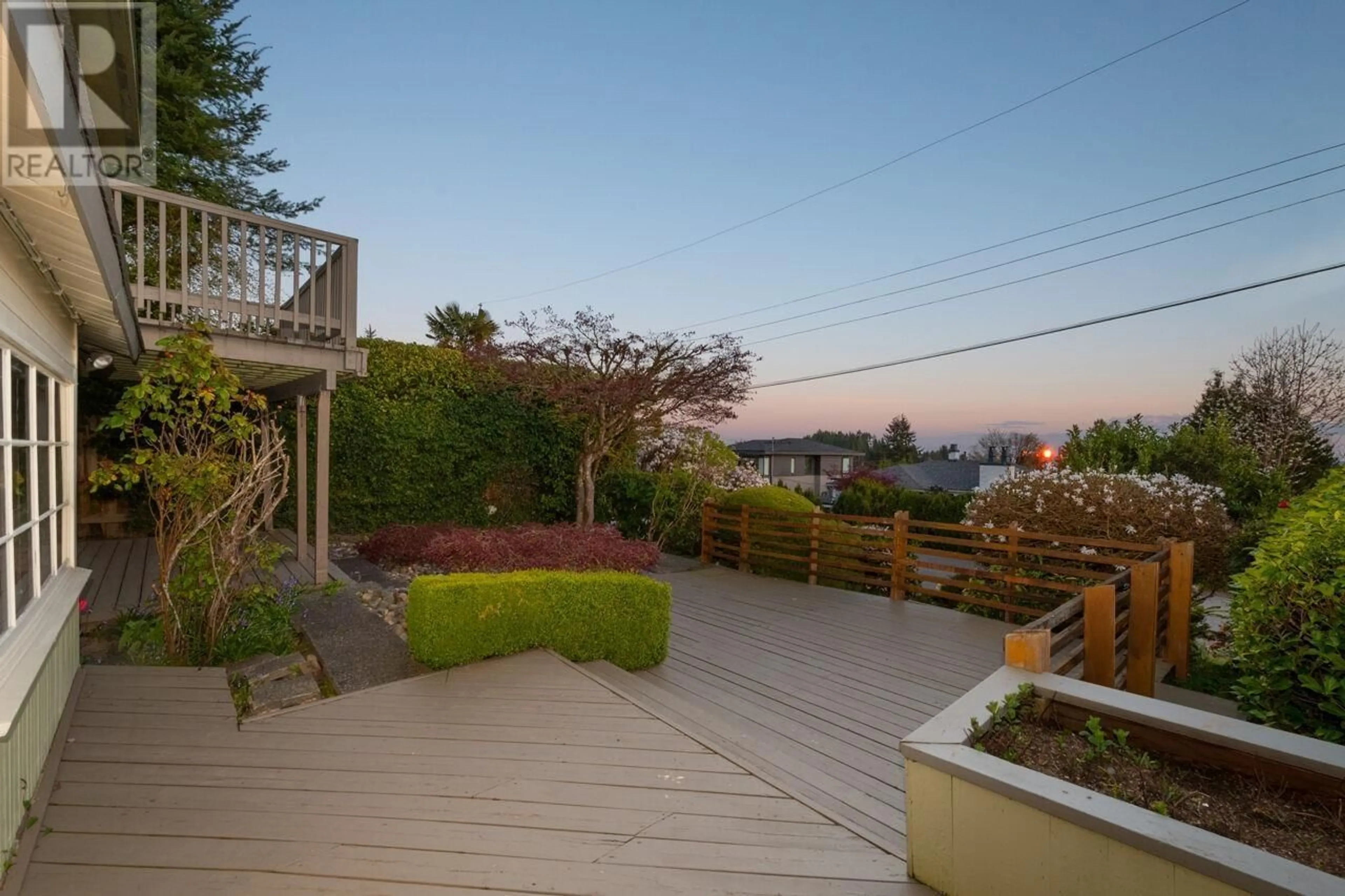Patio, water/lake/river/ocean view for 1125 PALMERSTON AVENUE, West Vancouver British Columbia V7S2J5