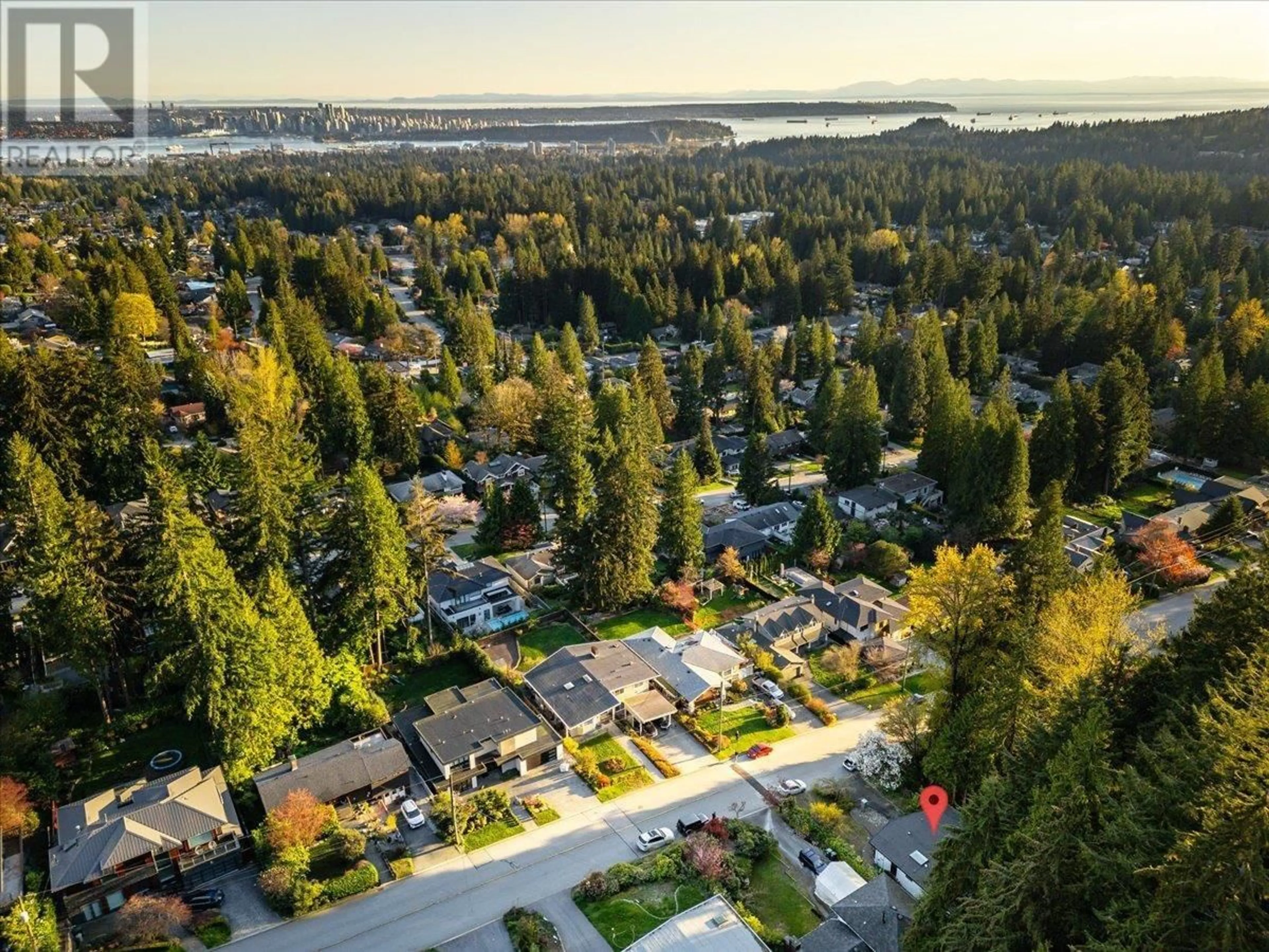 A pic from outside/outdoor area/front of a property/back of a property/a pic from drone, water/lake/river/ocean view for 868 PROSPECT AVENUE, North Vancouver British Columbia V7R2M3