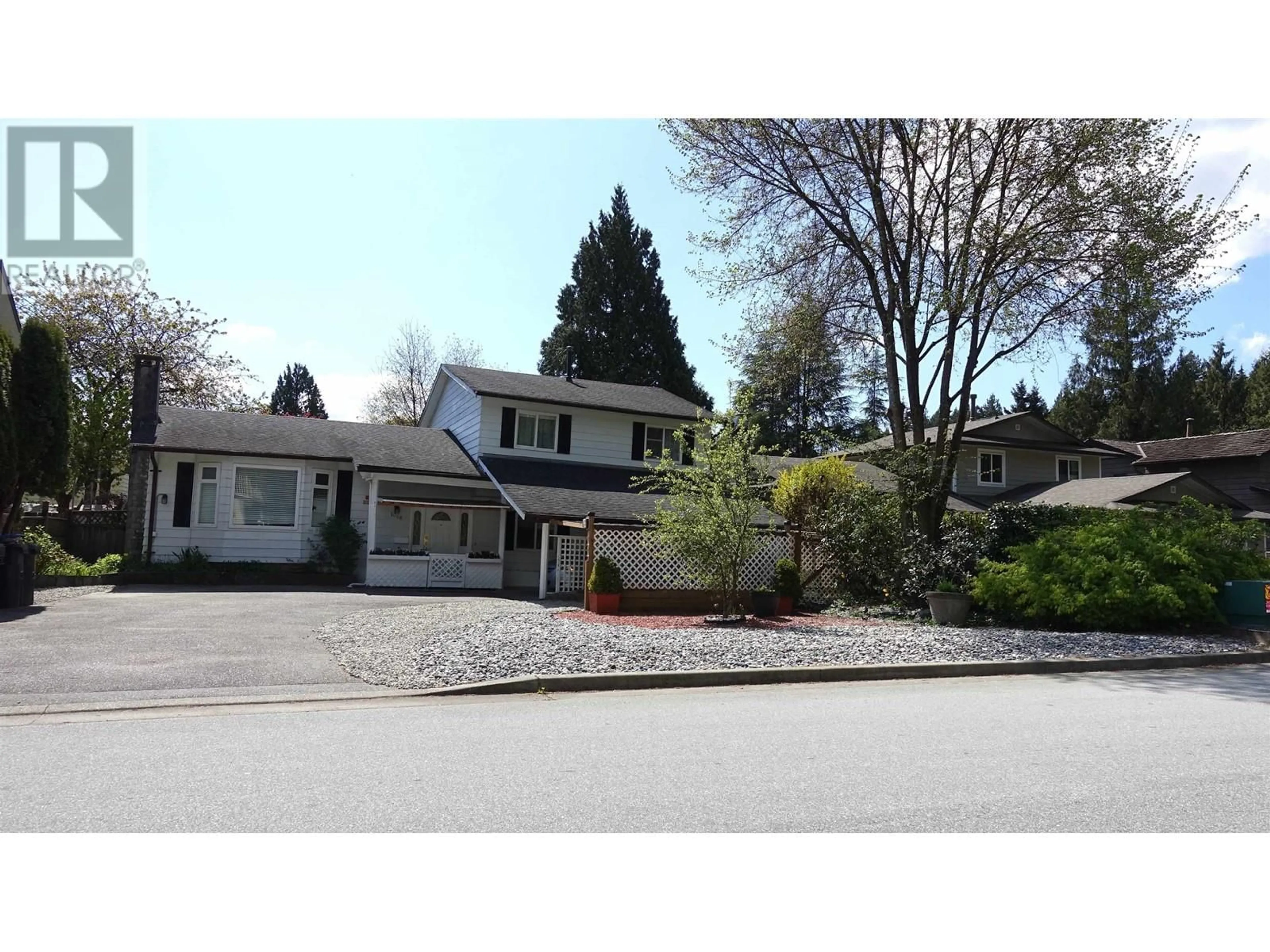 A pic from outside/outdoor area/front of a property/back of a property/a pic from drone, street for 1068 SPRUCE AVENUE, Port Coquitlam British Columbia V3B4X6