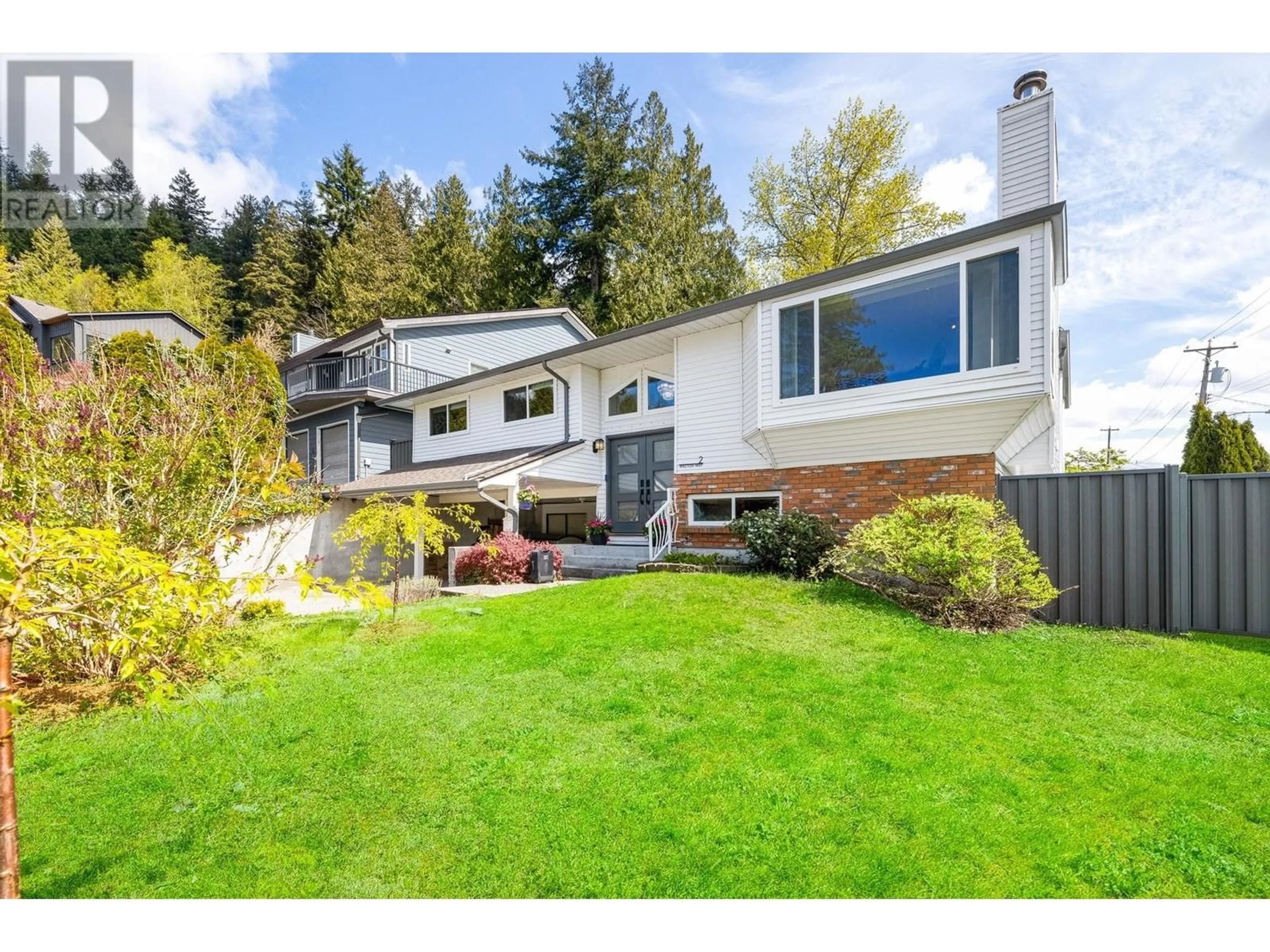 Home with vinyl exterior material, unknown for 2 WALTON WAY, Port Moody British Columbia V3H3P3