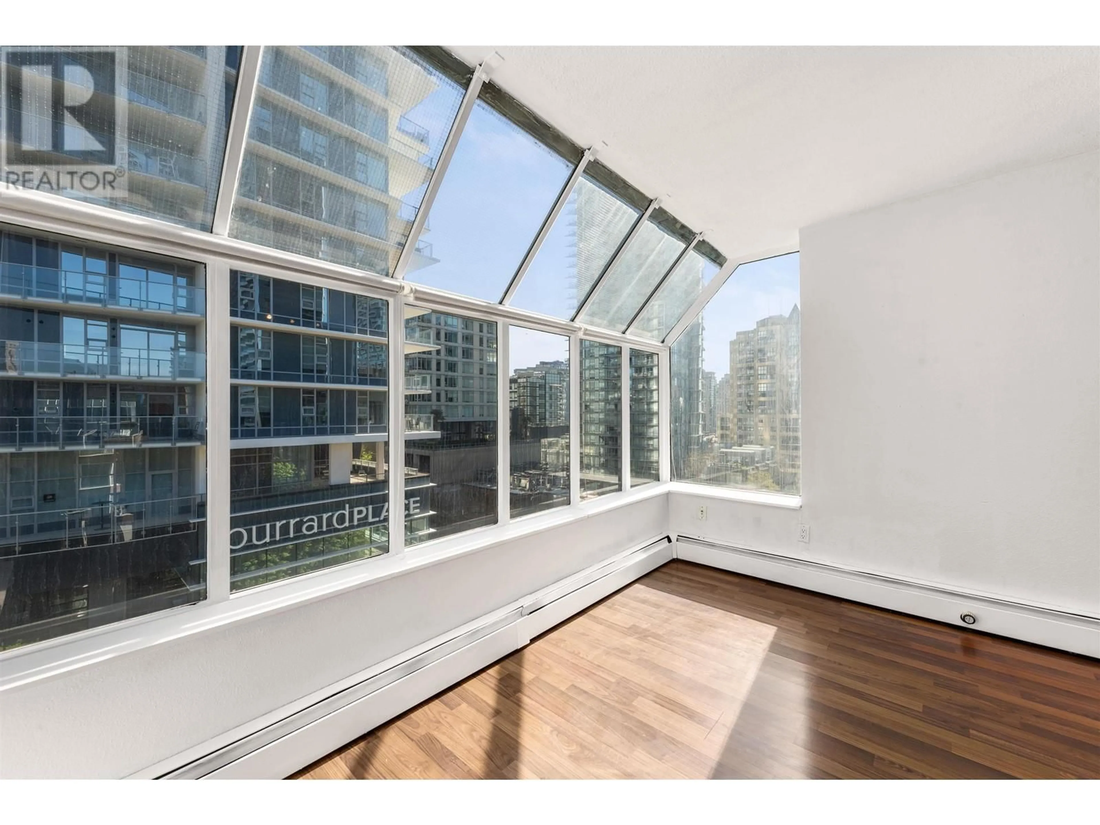 A pic of a room for 901 - 950 DRAKE STREET, Vancouver British Columbia V6Z2B9