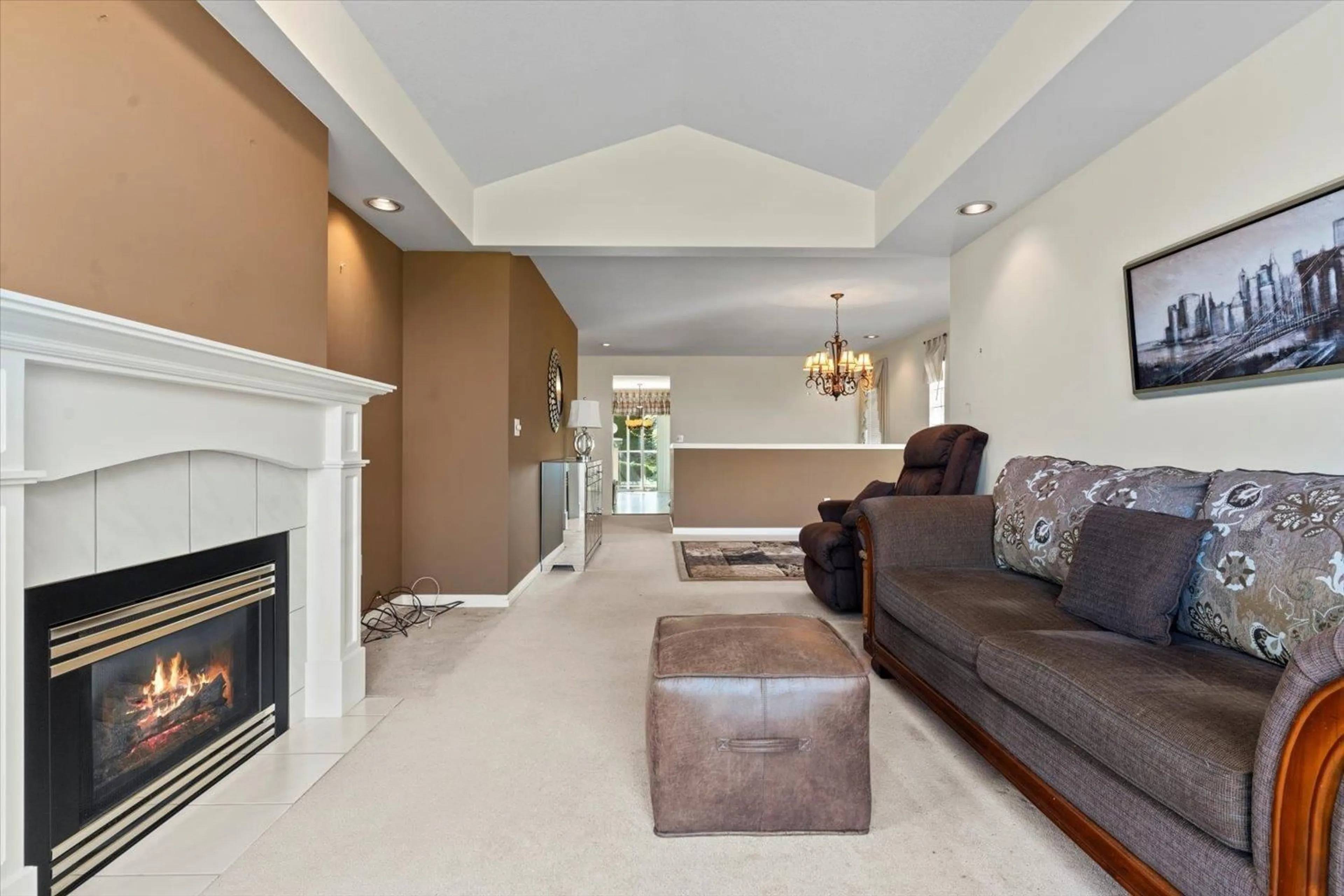 Living room with furniture, unknown for 46 - 32777 CHILCOTIN, Abbotsford British Columbia V2T5W4