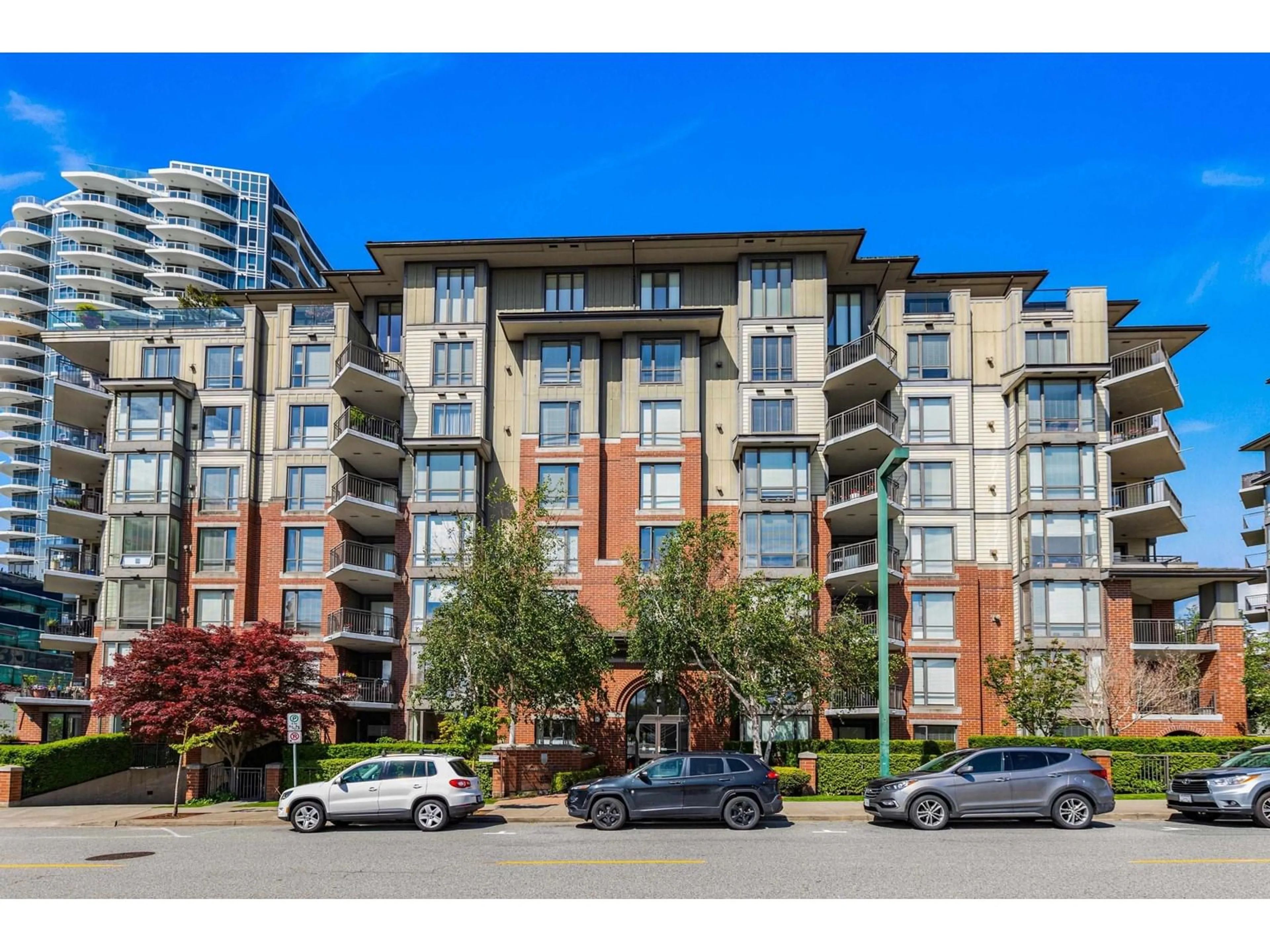 Unknown for 101 - 1551 FOSTER, White Rock British Columbia V4B5M1