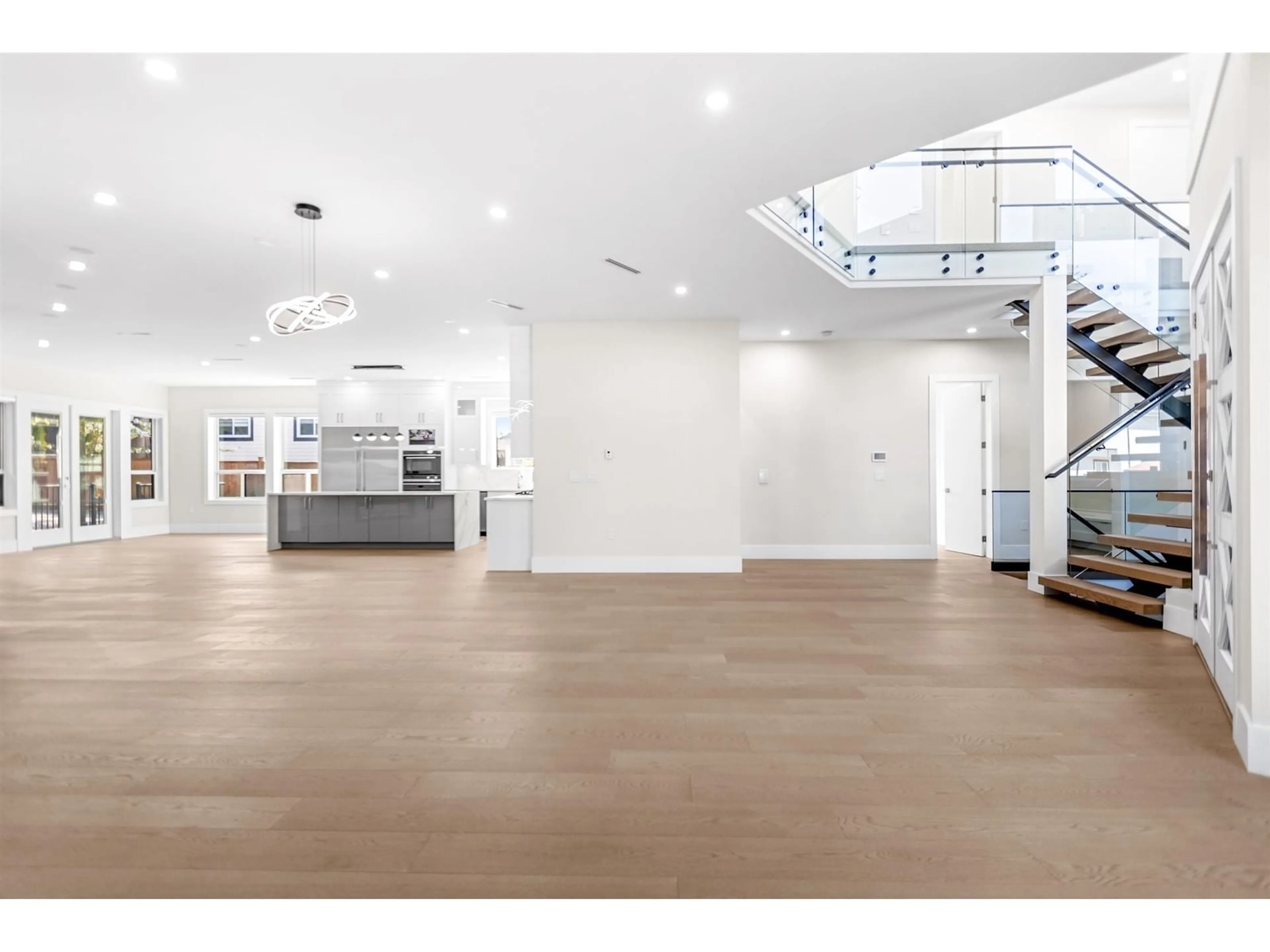 Indoor foyer for 11668 95A, Delta British Columbia V4C7P6