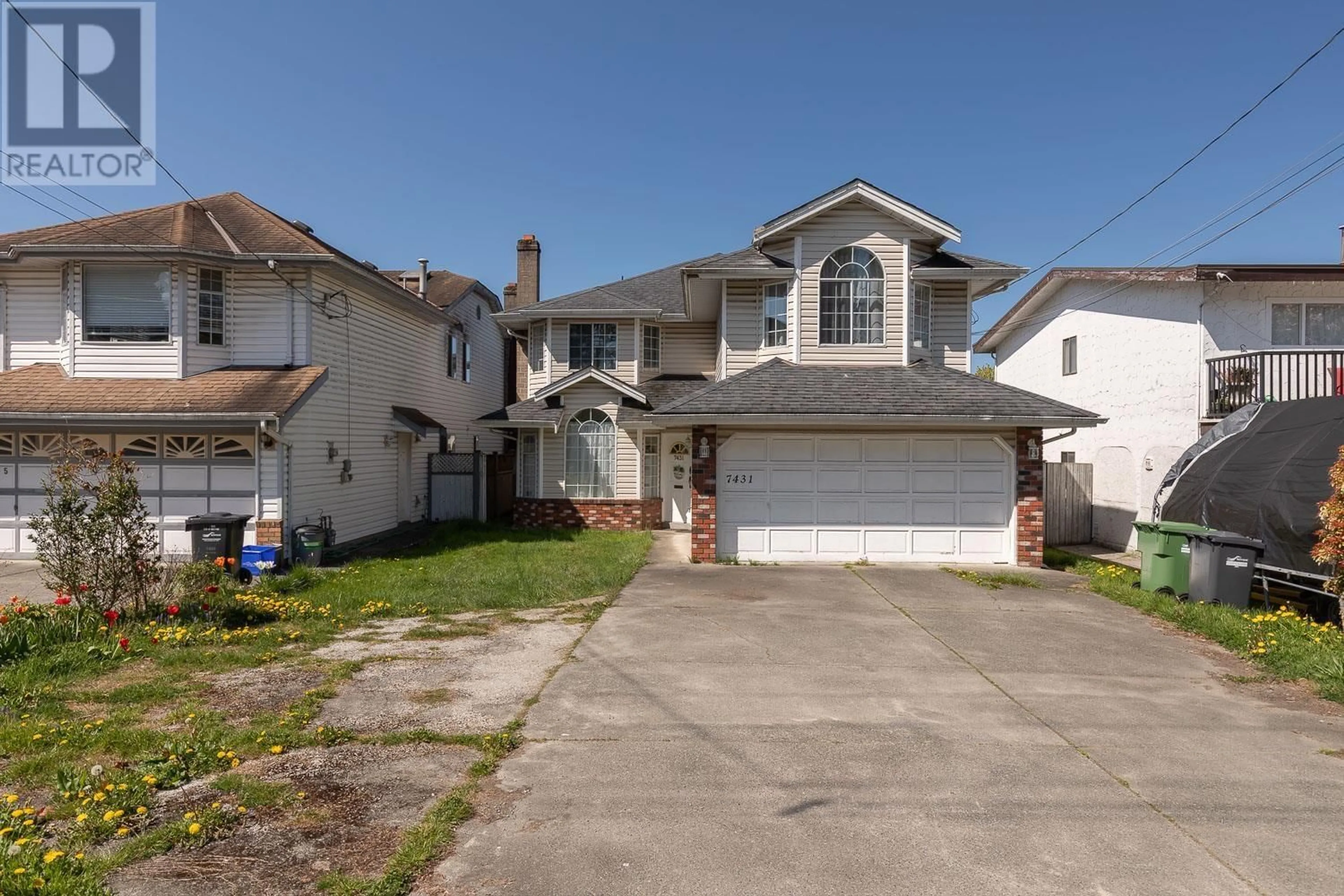 Home with vinyl exterior material, street for 7431 NO. 2 ROAD, Richmond British Columbia V7C3L7