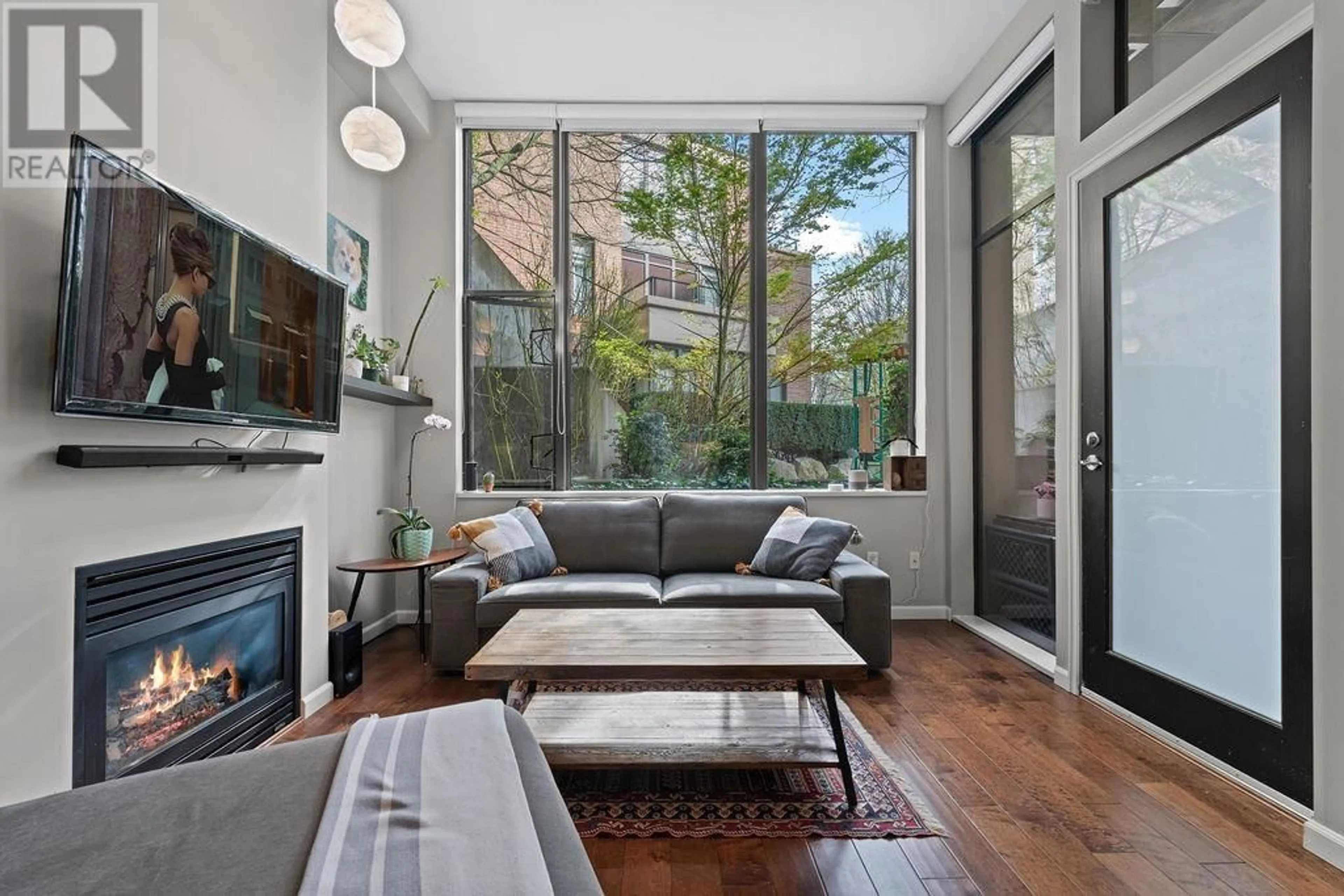 Living room with furniture, unknown for 103 - 170 1ST STREET, North Vancouver British Columbia V7M3P2