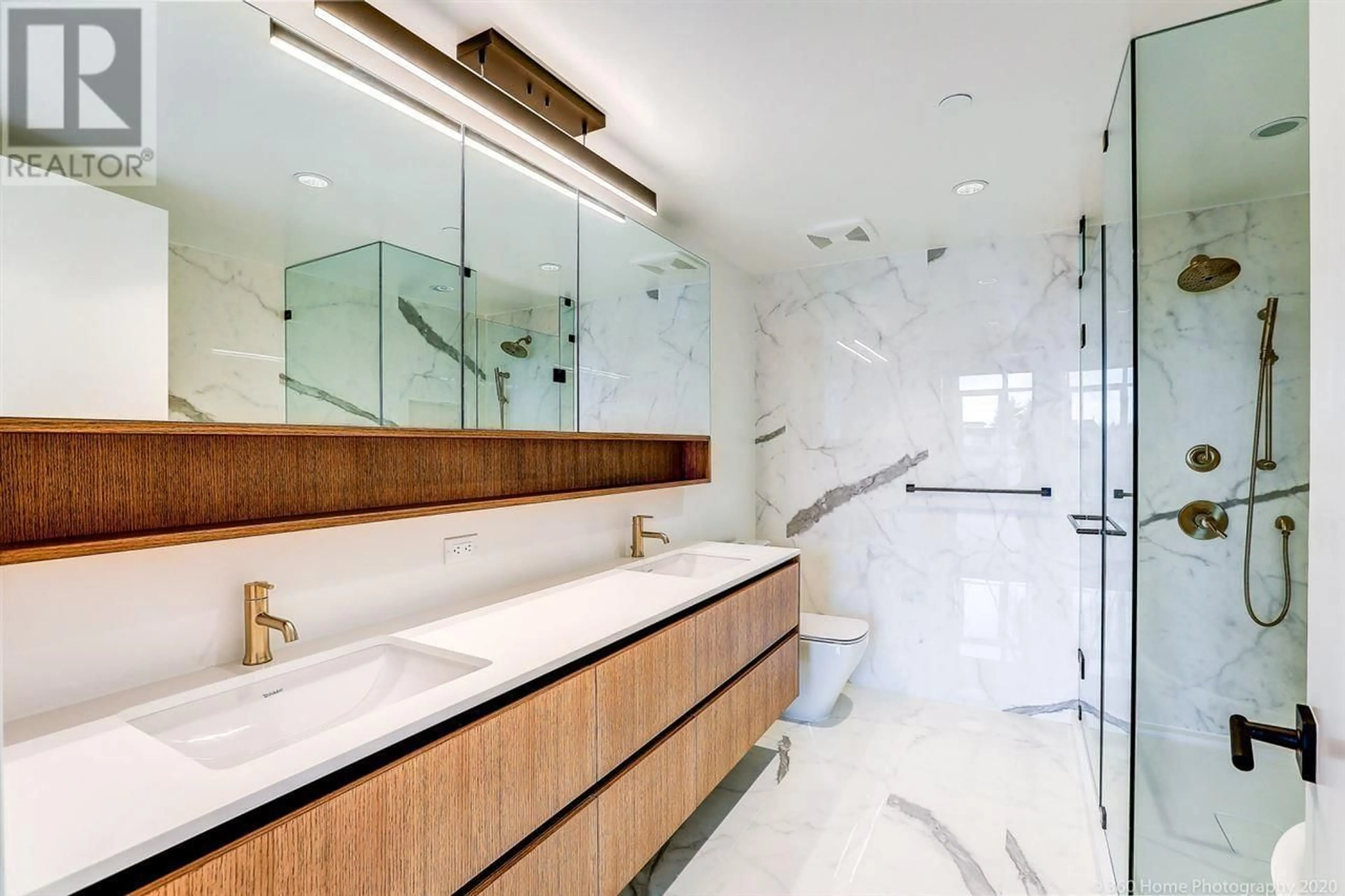 Contemporary bathroom, ceramic/tile floor for 204 - 458 63RD AVENUE, Vancouver British Columbia V5X2J4