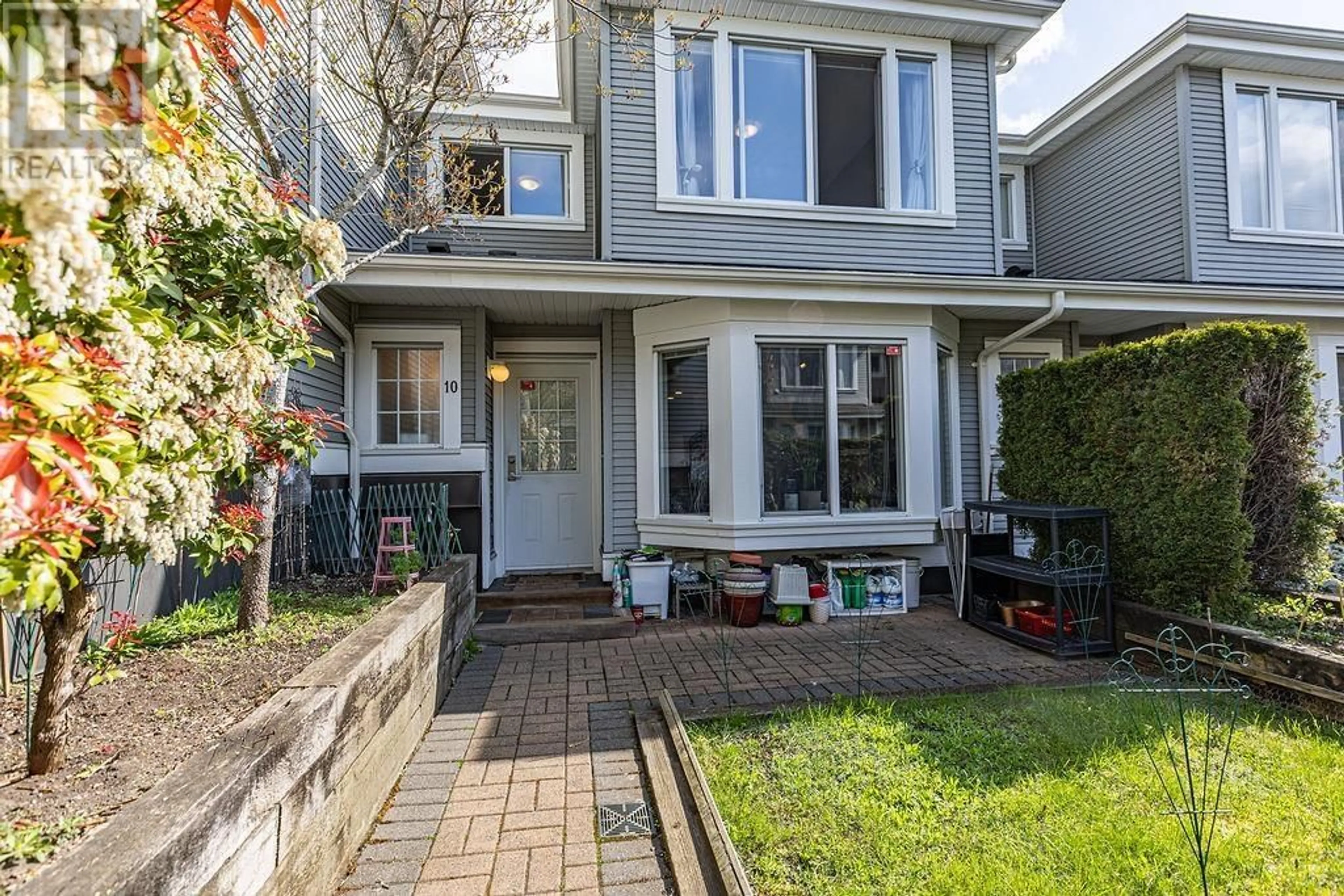 Unknown for 10 - 7370 STRIDE AVENUE, Burnaby British Columbia V3N5E6