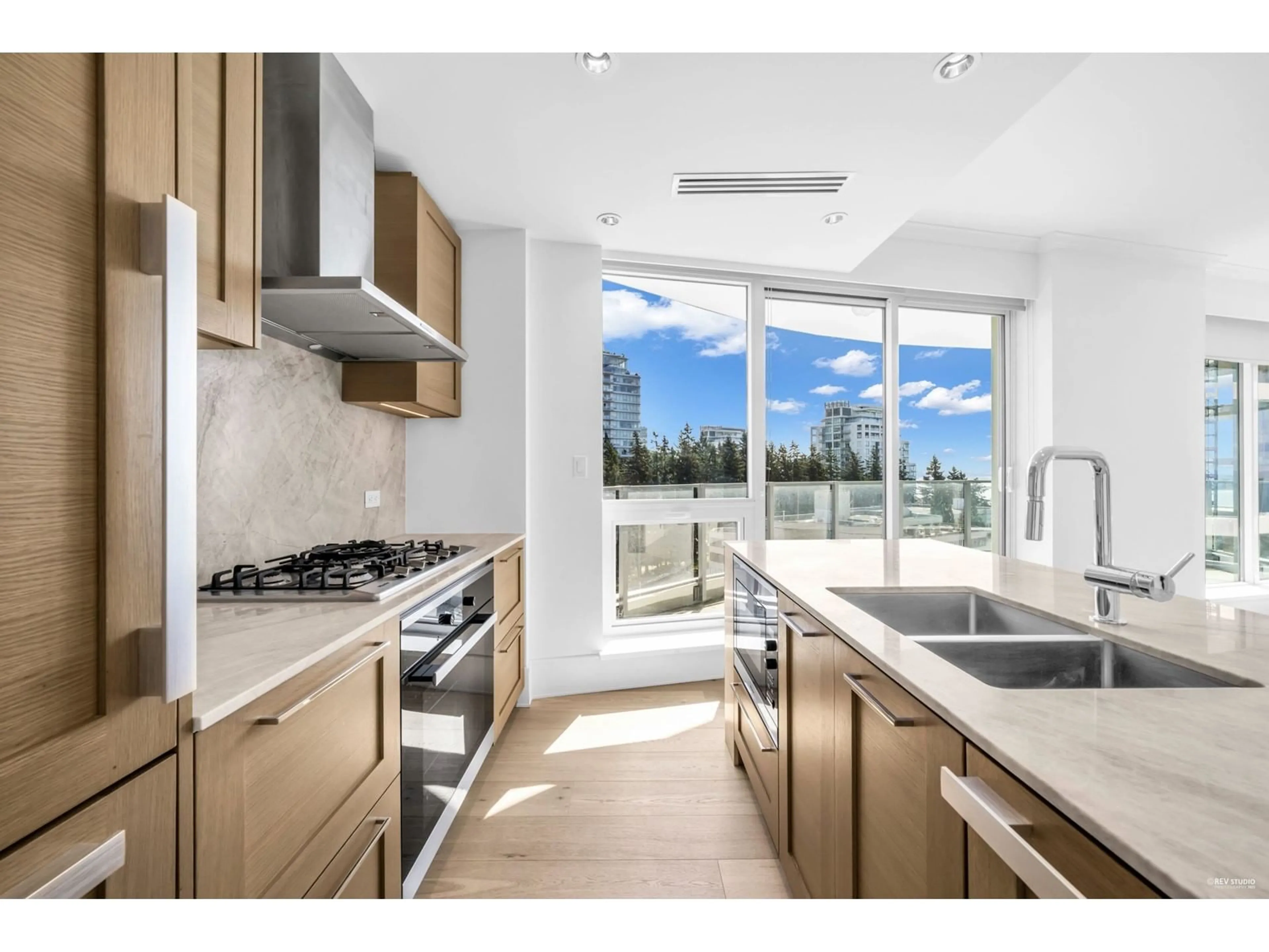 Unknown for 903 - 1501 FOSTER, White Rock British Columbia V4B0C3