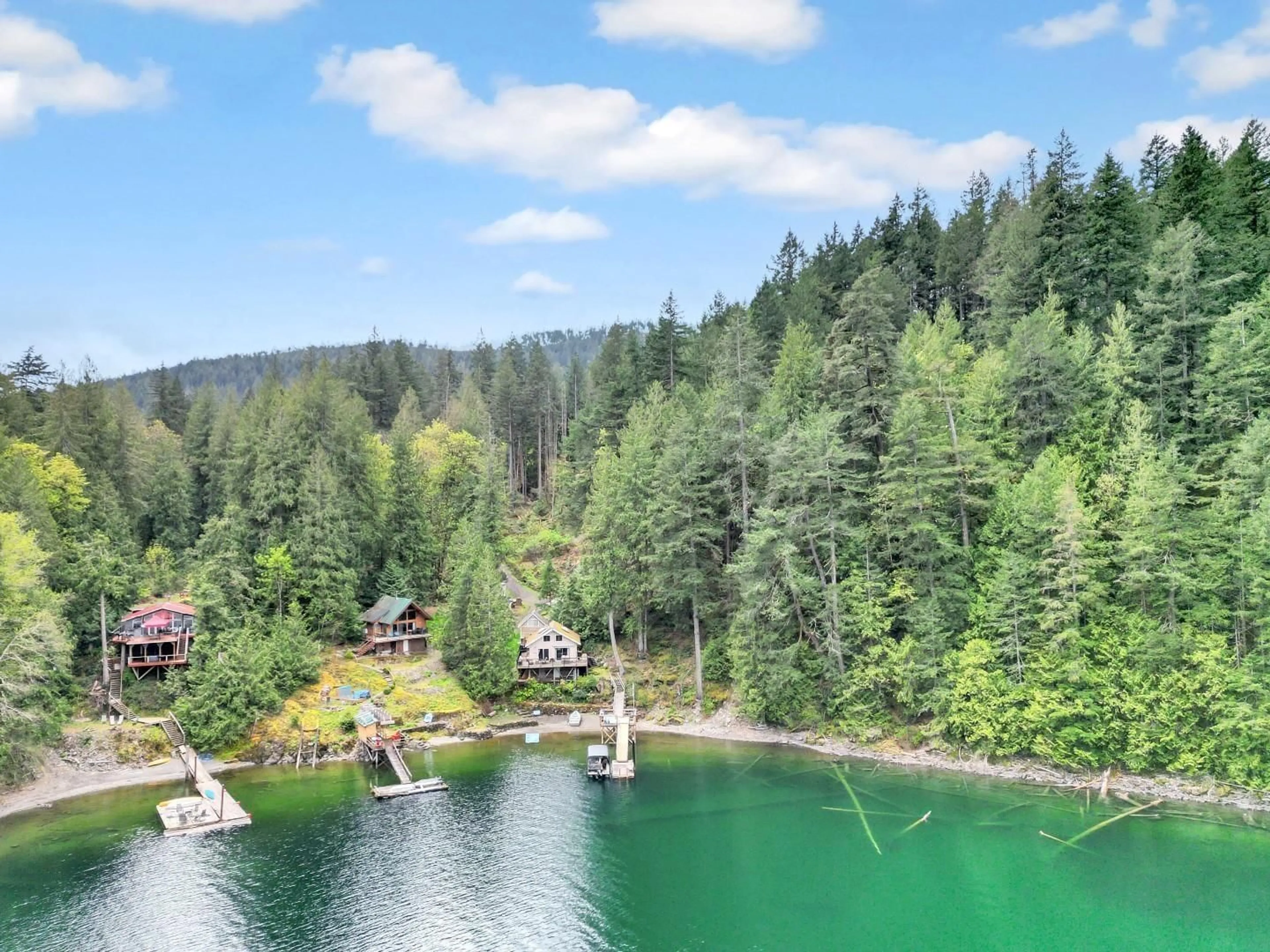A pic from outside/outdoor area/front of a property/back of a property/a pic from drone, water/lake/river/ocean view for BLK A - DL 492 CASCADE BAY, Harrison Hot Springs British Columbia V0M1K0