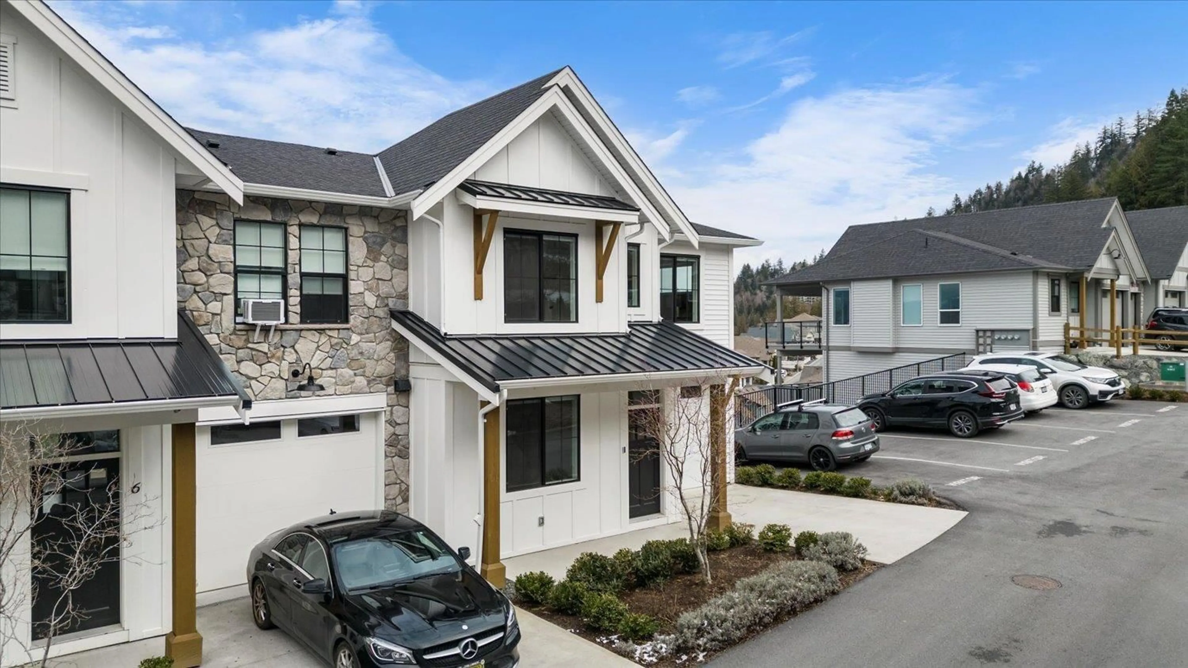 Home with brick exterior material, street for 5 - 47203 VISTA PLACE, Chilliwack British Columbia V2R6E2