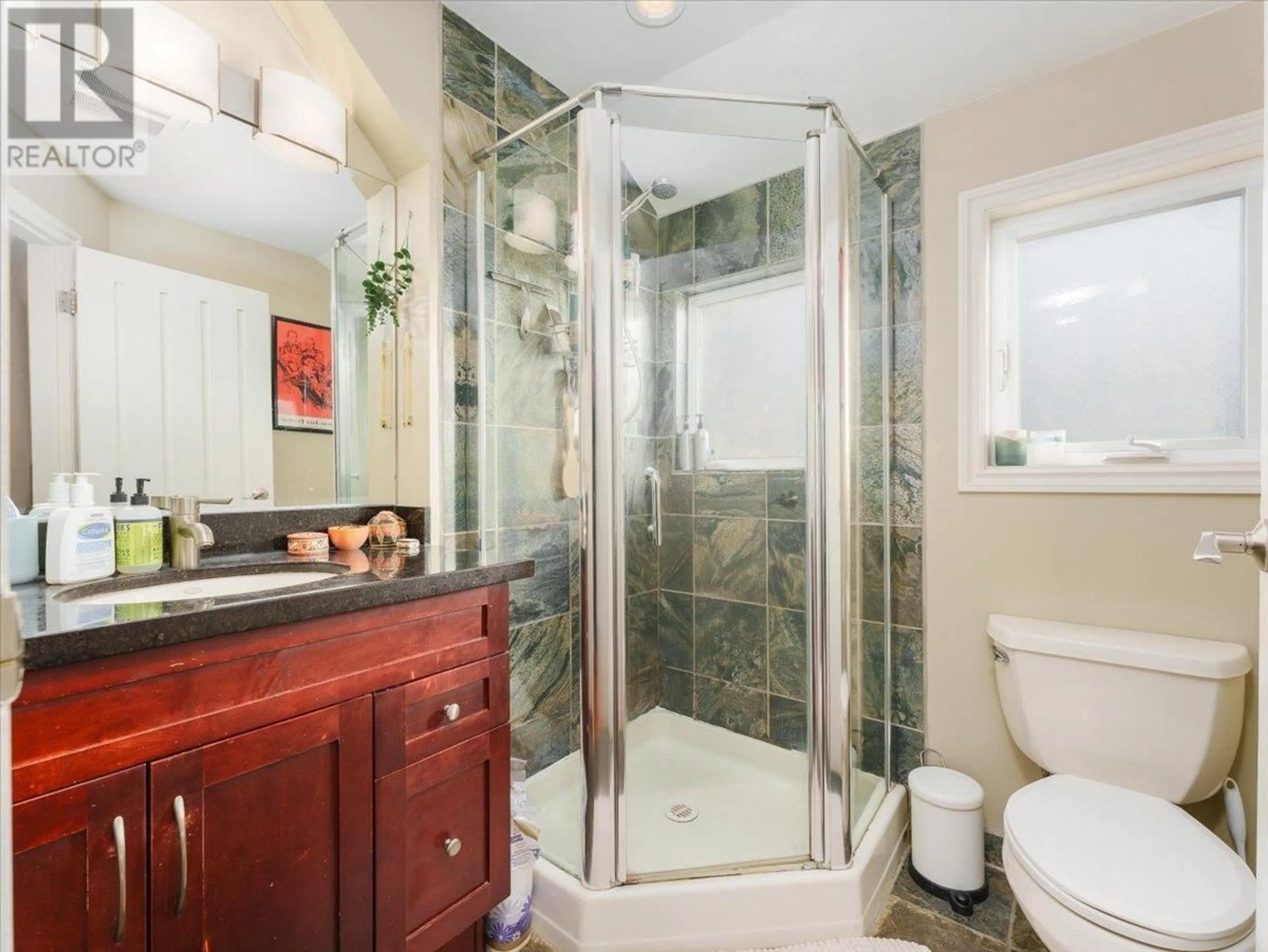 Contemporary bathroom, ceramic/tile floor for 2636 PRINCE ALBERT STREET, Vancouver British Columbia V5T3X3