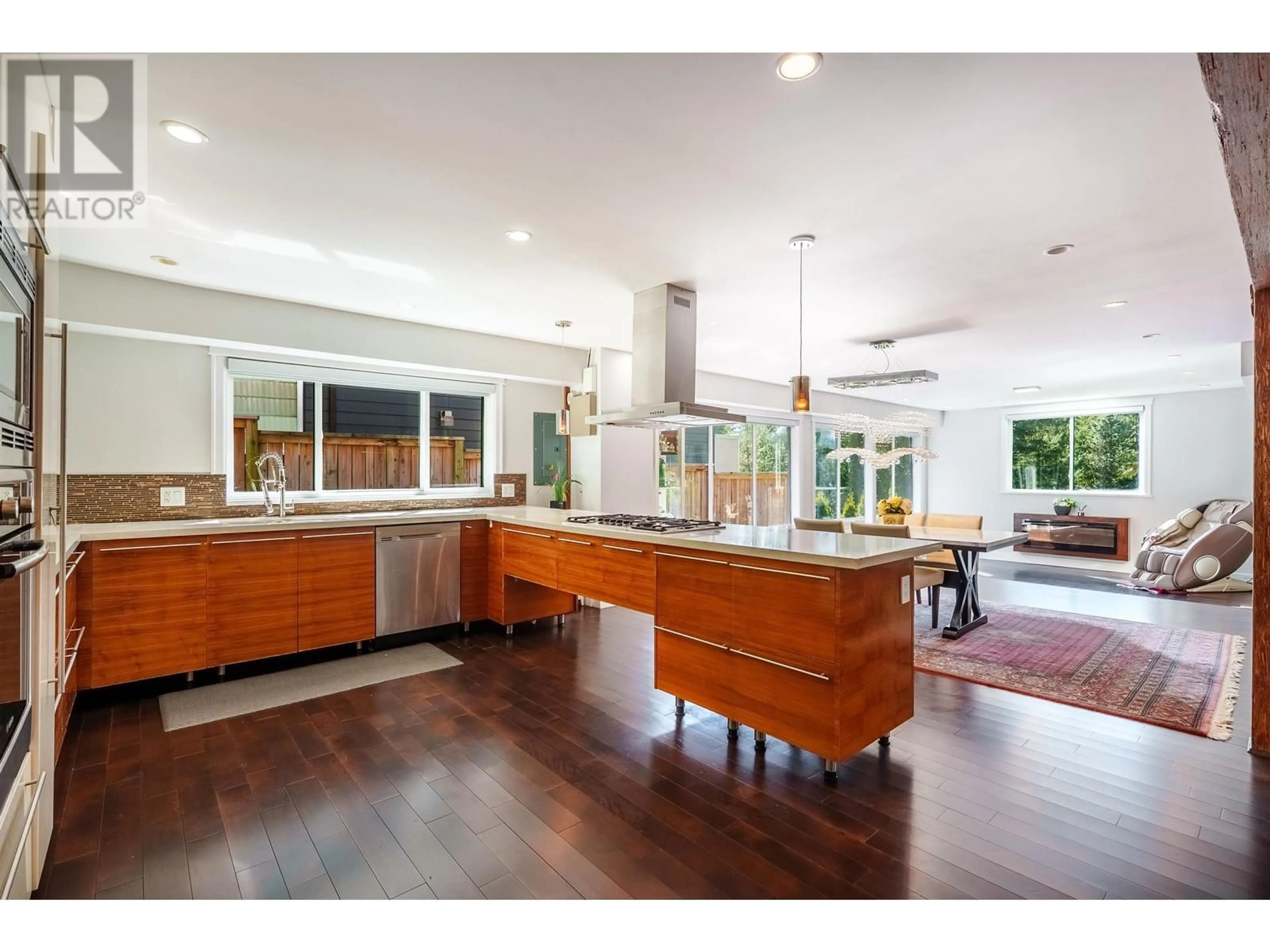 Open concept kitchen, unknown for 4066 NORWOOD AVENUE, North Vancouver British Columbia V7N3R3