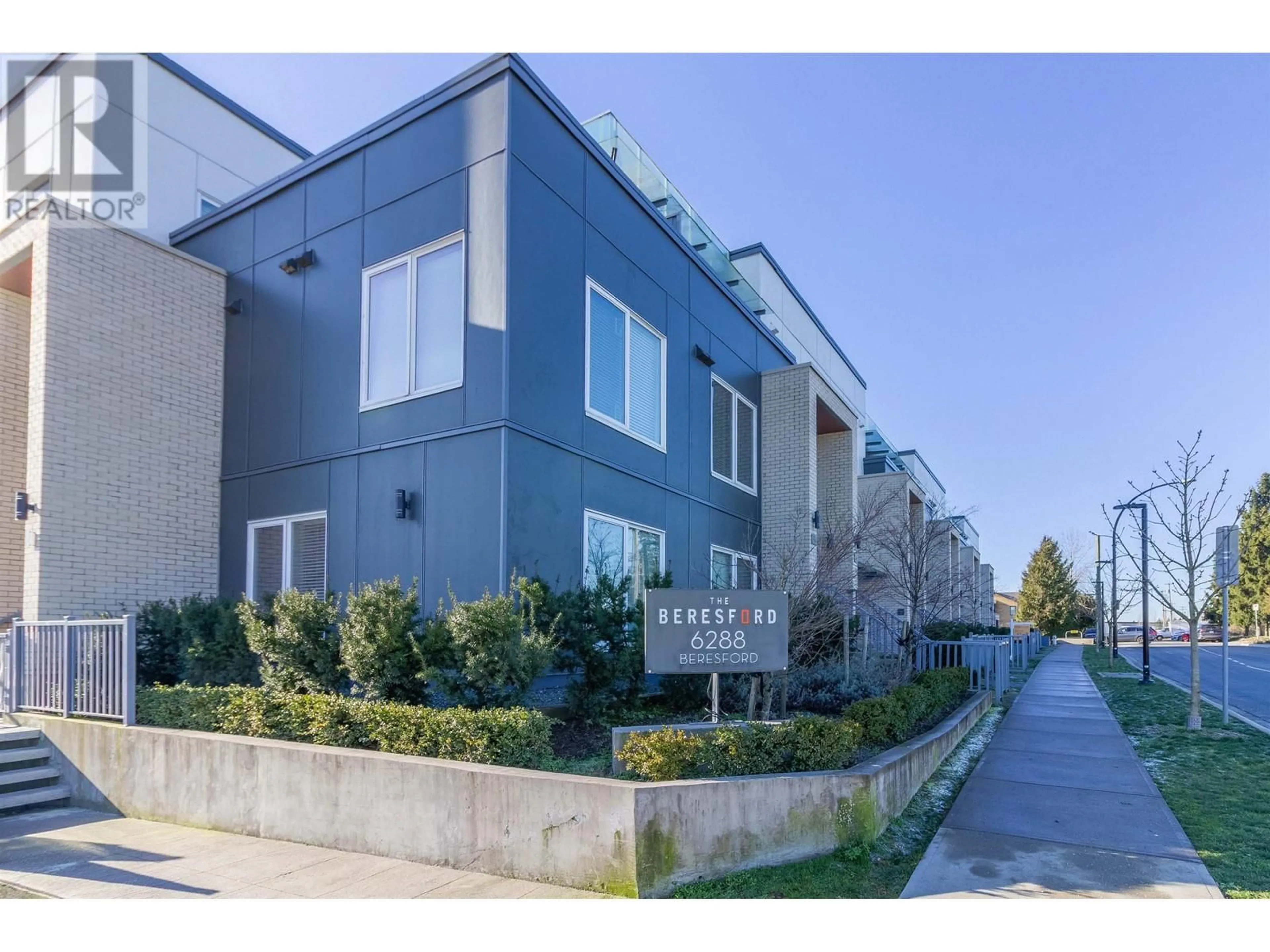 Unknown for 16 - 6288 BERESFORD STREET, Burnaby British Columbia V5J1K2