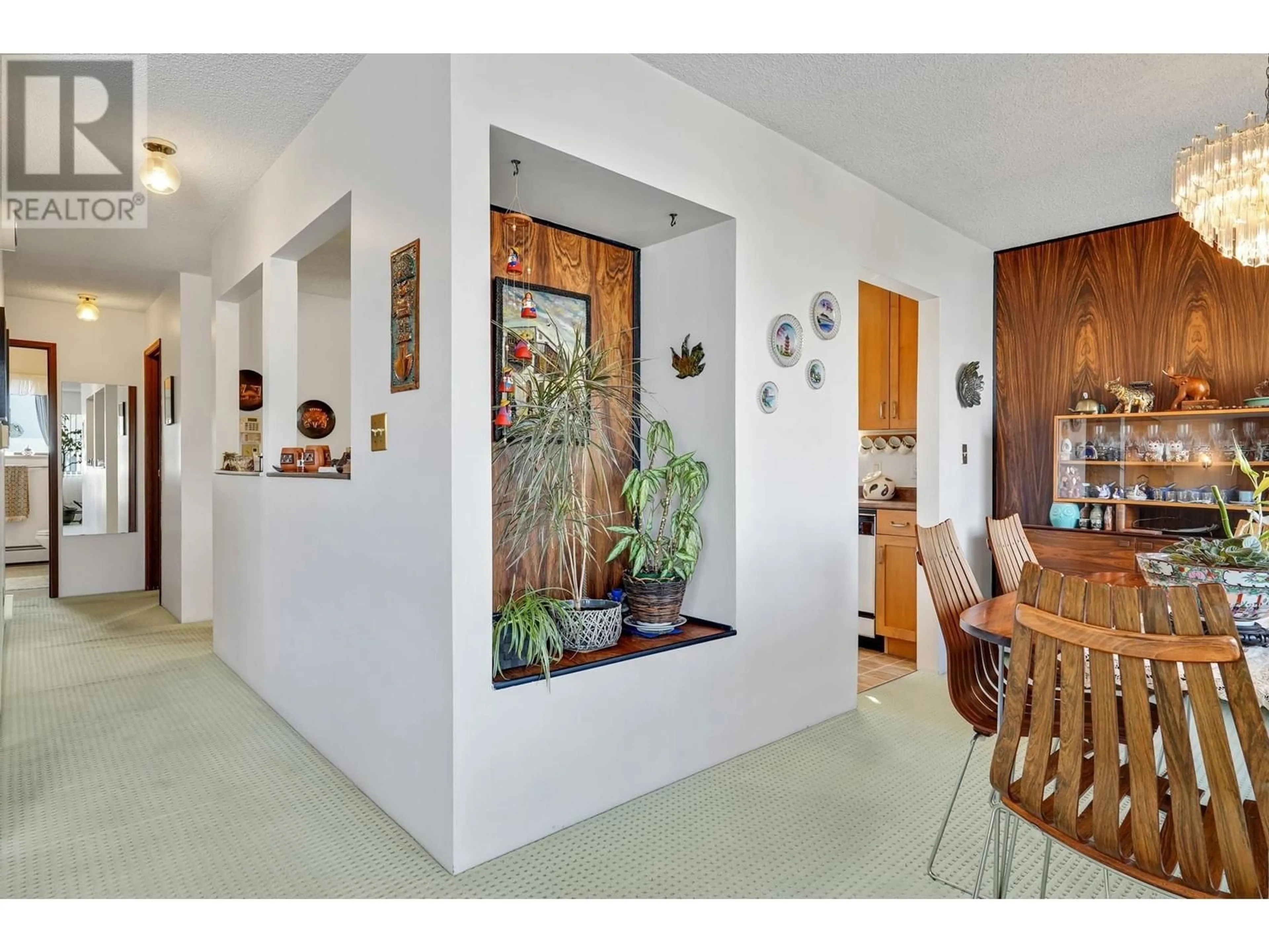 Indoor entryway for 10180 DEFOE STREET, Richmond British Columbia V7E4G3