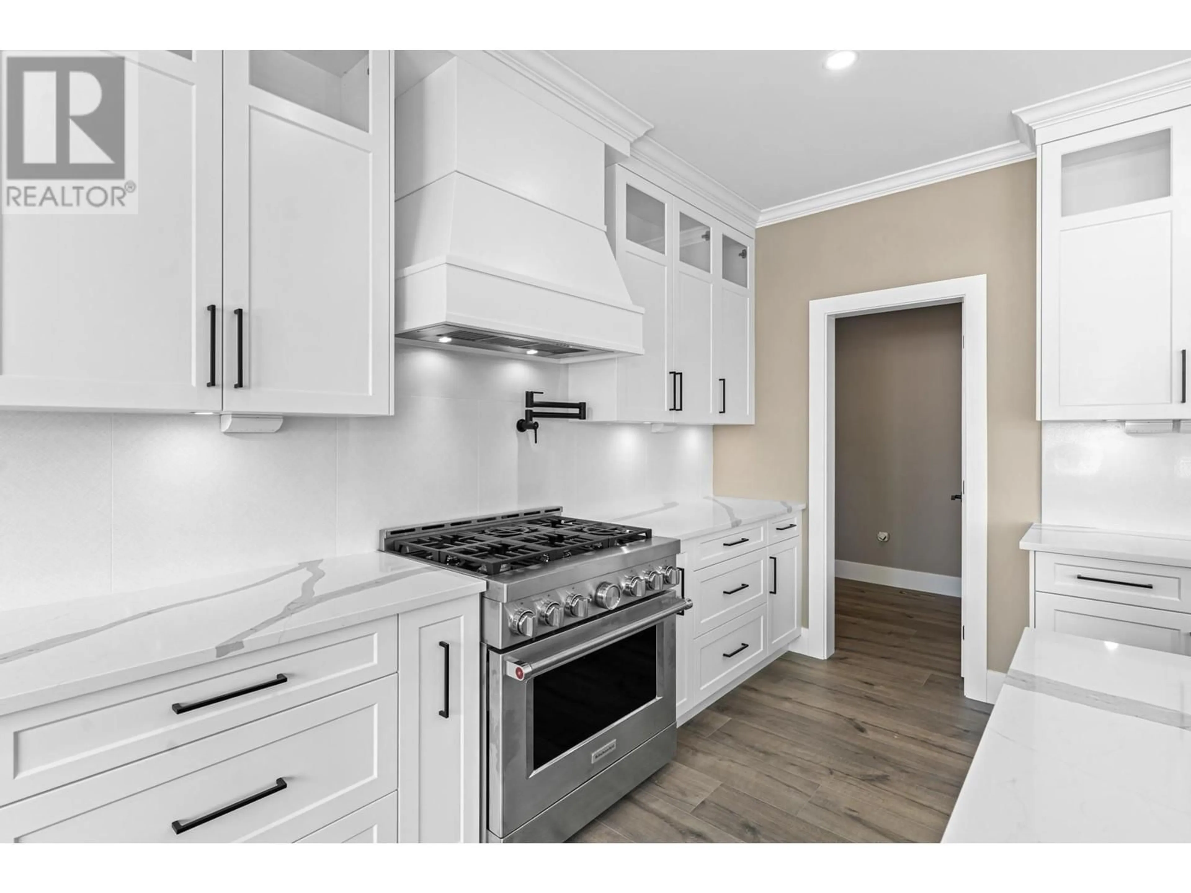 Open concept kitchen, ceramic/tile floor for 20619 123 AVENUE, Maple Ridge British Columbia V2X4B1