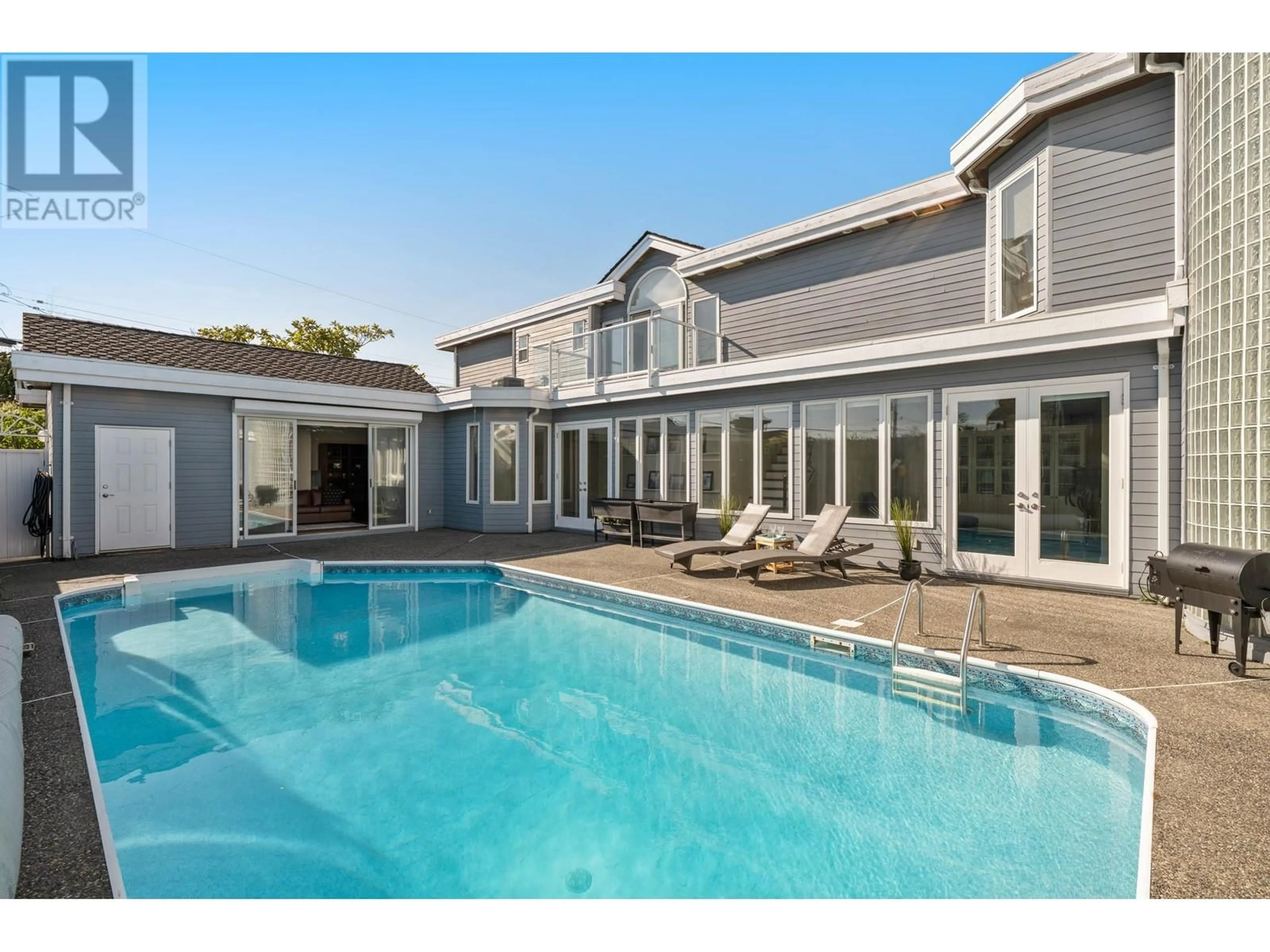 Pool for 292 CENTENNIAL PARKWAY, Delta British Columbia V4L1K5