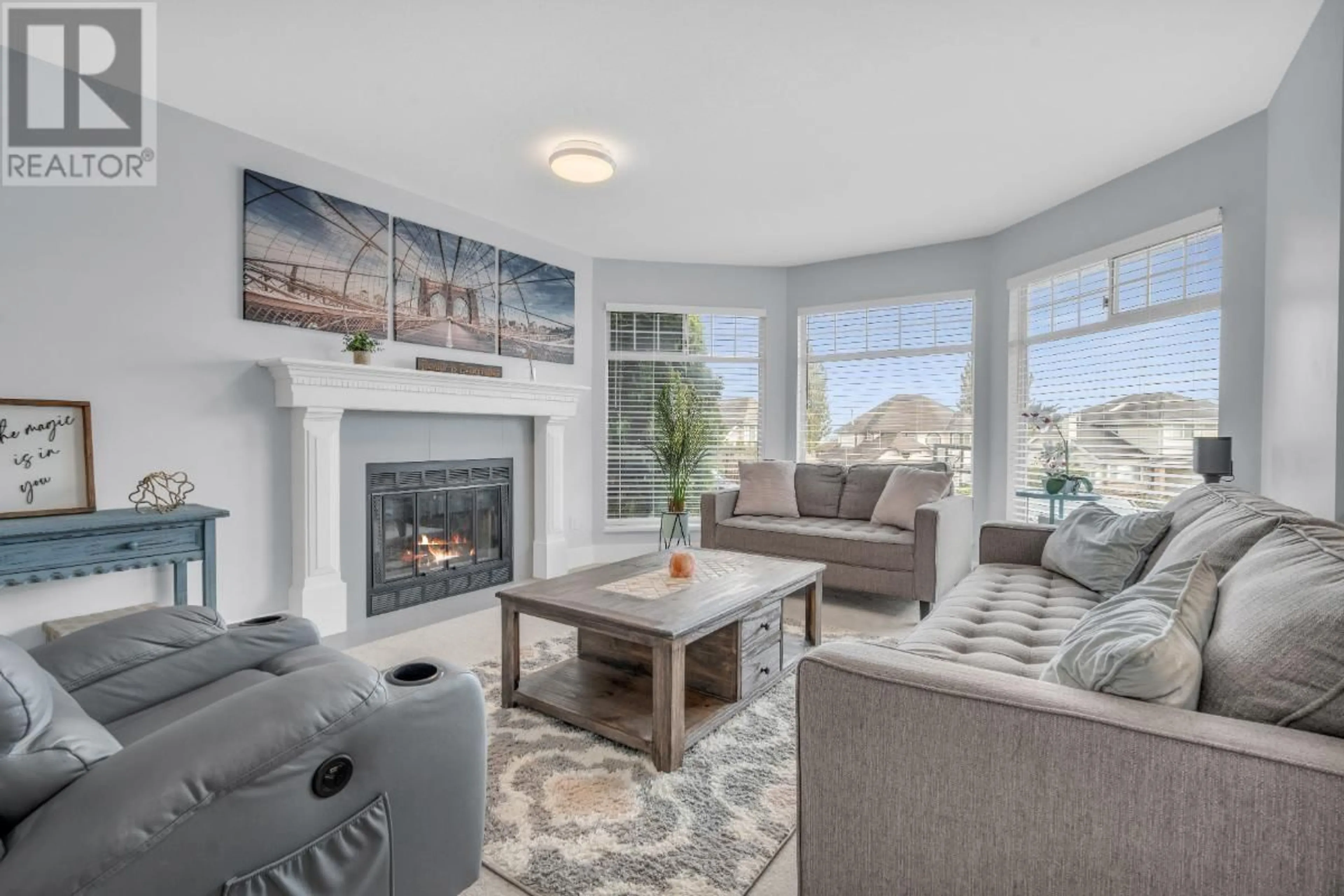 Living room with furniture, unknown for 1257 KNIGHTS COURT, Port Coquitlam British Columbia V3C5N3