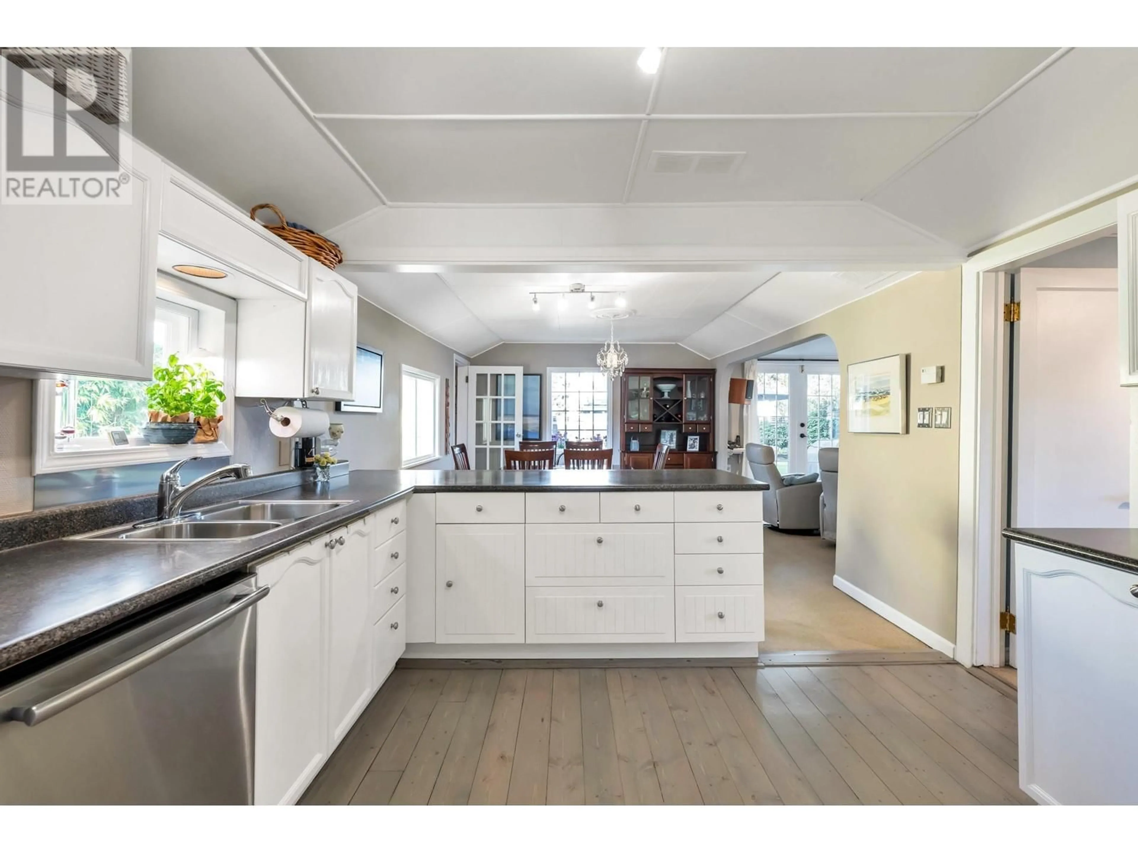 Open concept kitchen, unknown for 165 66A STREET, Delta British Columbia V4L1M6