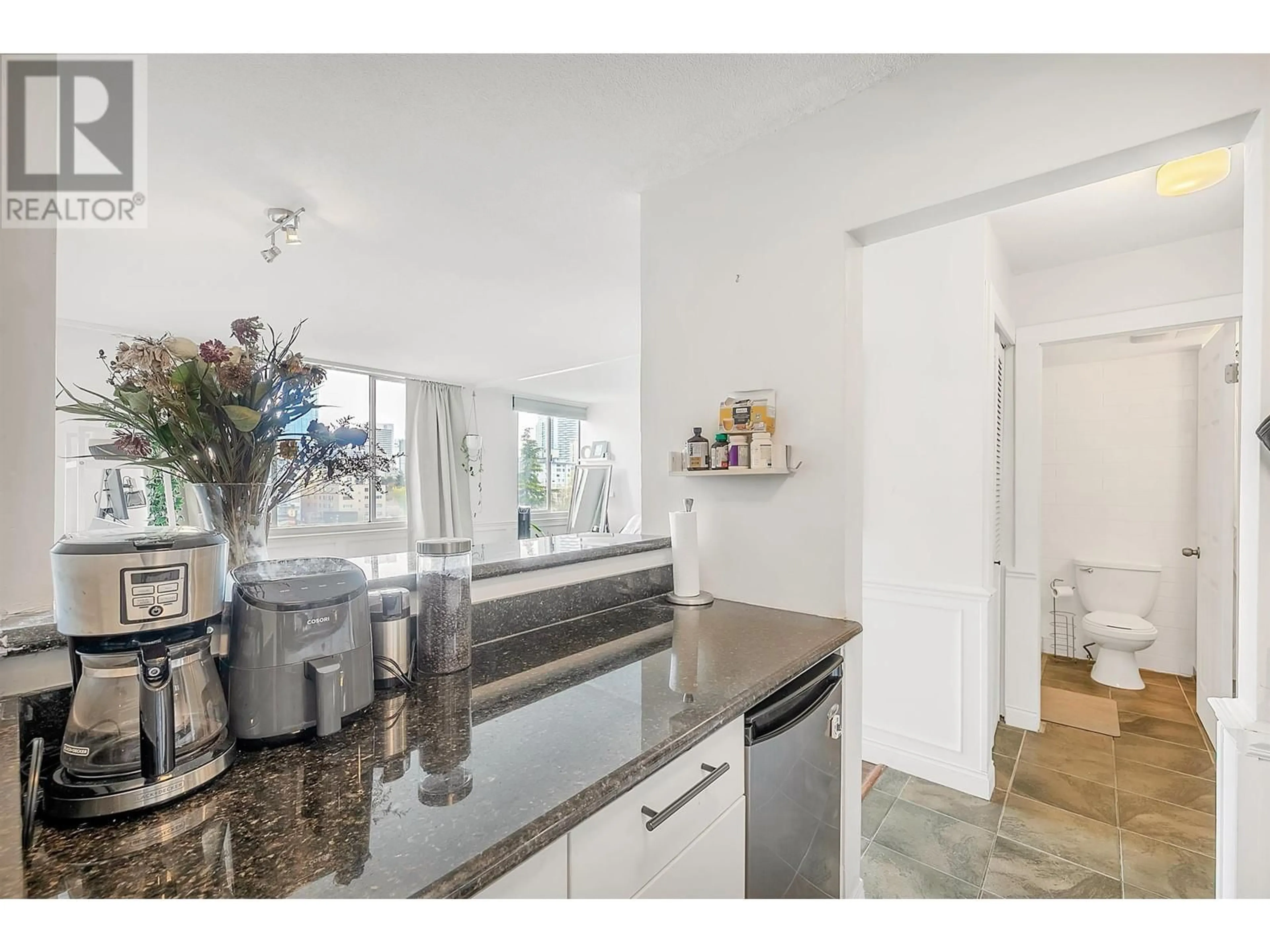 Open concept kitchen, unknown for 804 - 1250 BURNABY STREET, Vancouver British Columbia V6E1P5