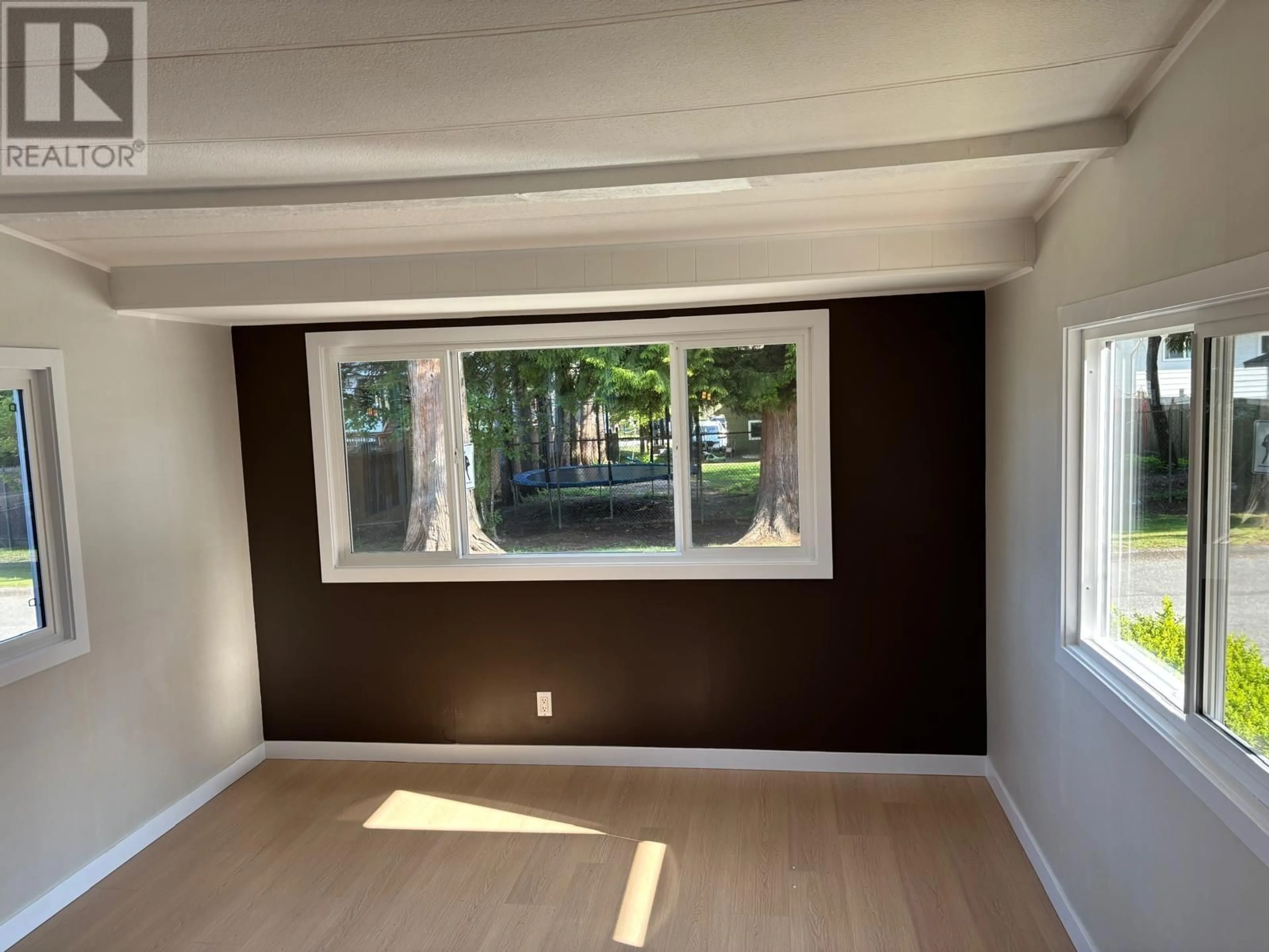 A pic of a room for 65 - 21163 LOUGHEED HIGHWAY, Maple Ridge British Columbia V2X2R4
