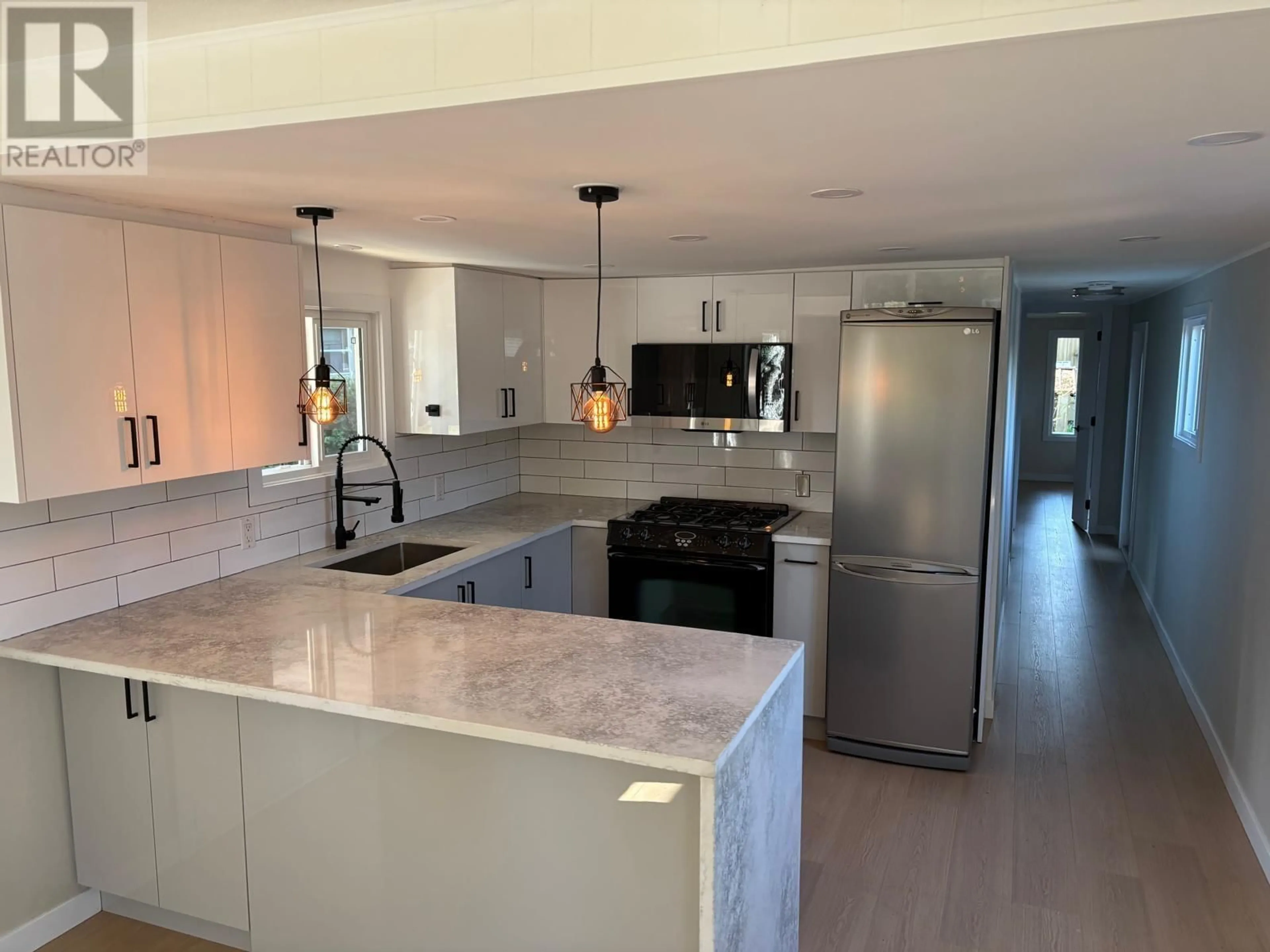Open concept kitchen, unknown for 65 - 21163 LOUGHEED HIGHWAY, Maple Ridge British Columbia V2X2R4