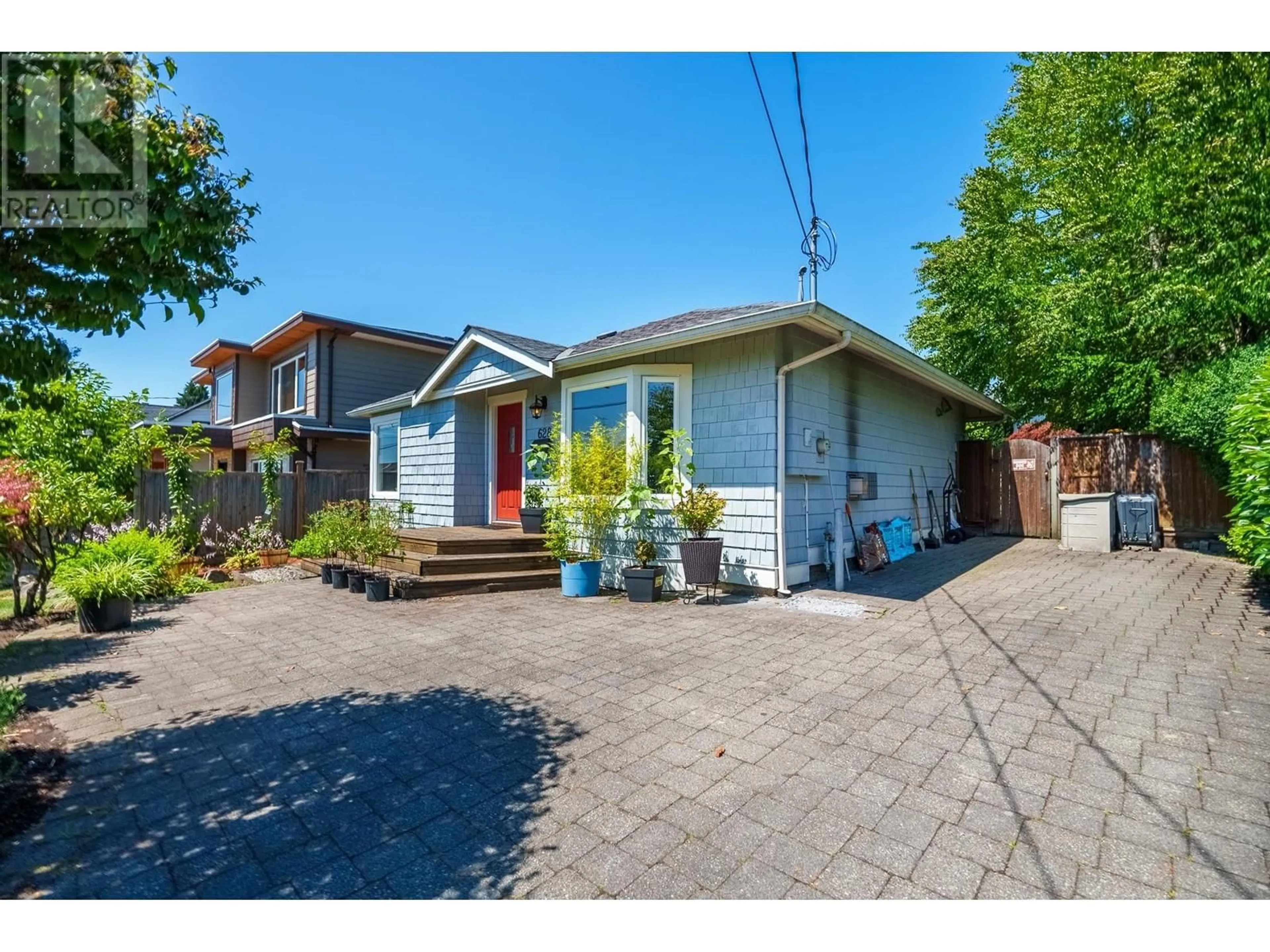 Unknown for 628 7TH STREET, North Vancouver British Columbia V7L1S4