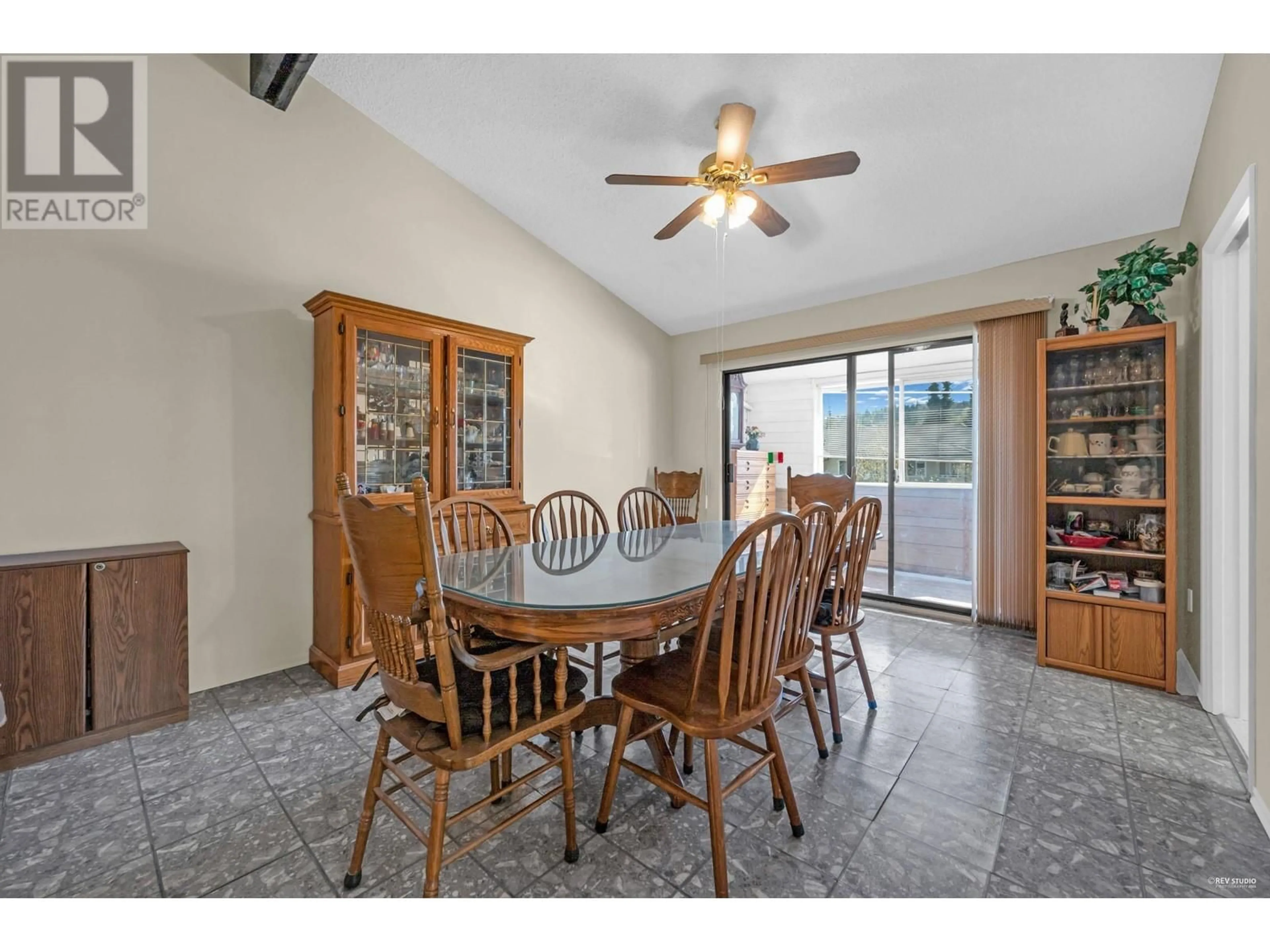 Dining room, ceramic/tile floor for 567 CLARE AVENUE, Burnaby British Columbia V5B4L3