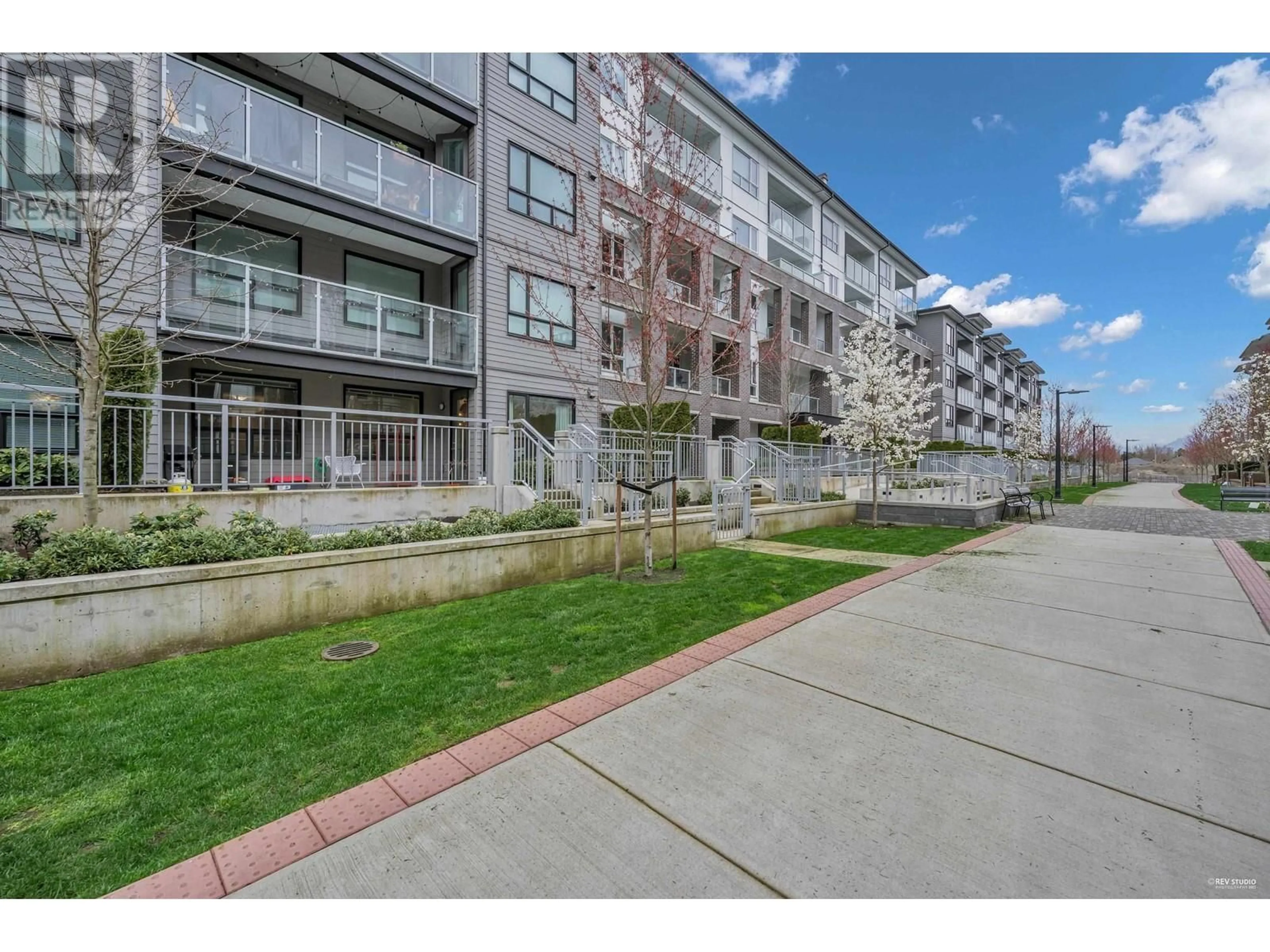 Patio, street for 411 - 9233 ODLIN ROAD, Richmond British Columbia V6X0V4