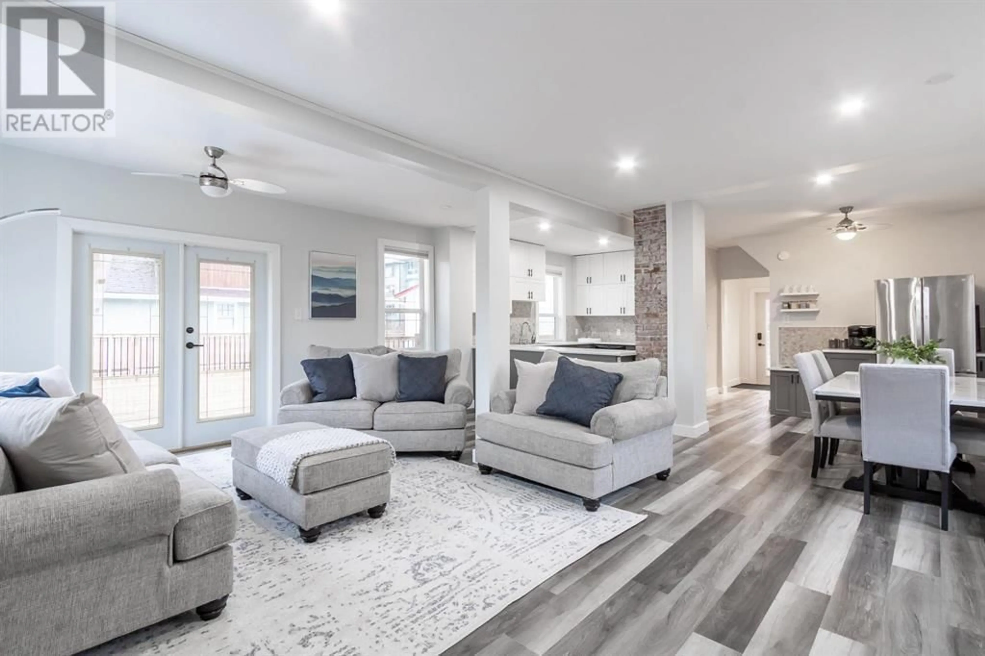 Living room with furniture, unknown for 1675 5TH AVENUE, Prince George British Columbia V2L3M2