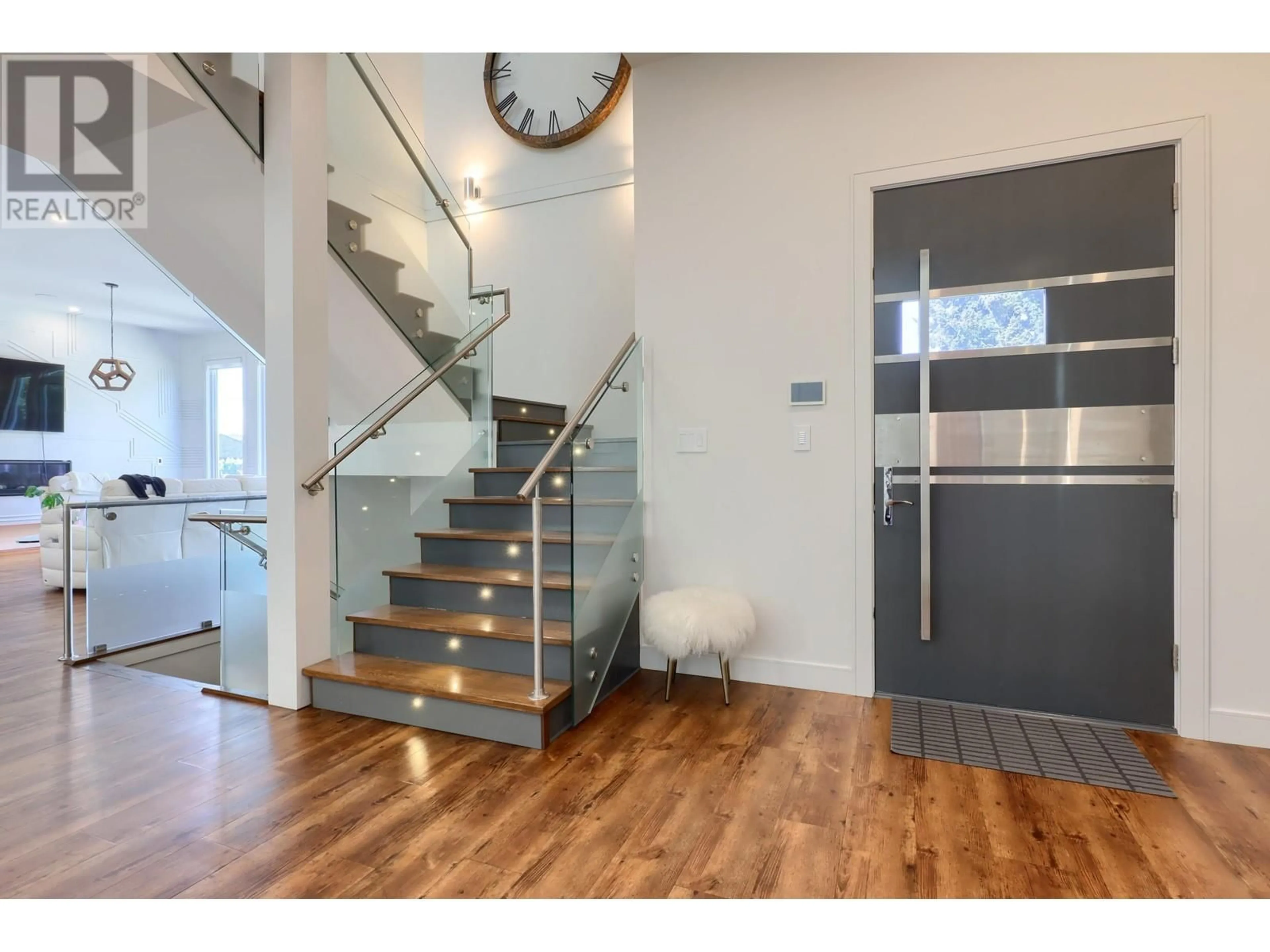 Unknown for 3580 PHILLIPS AVENUE, Burnaby British Columbia V5A2W7