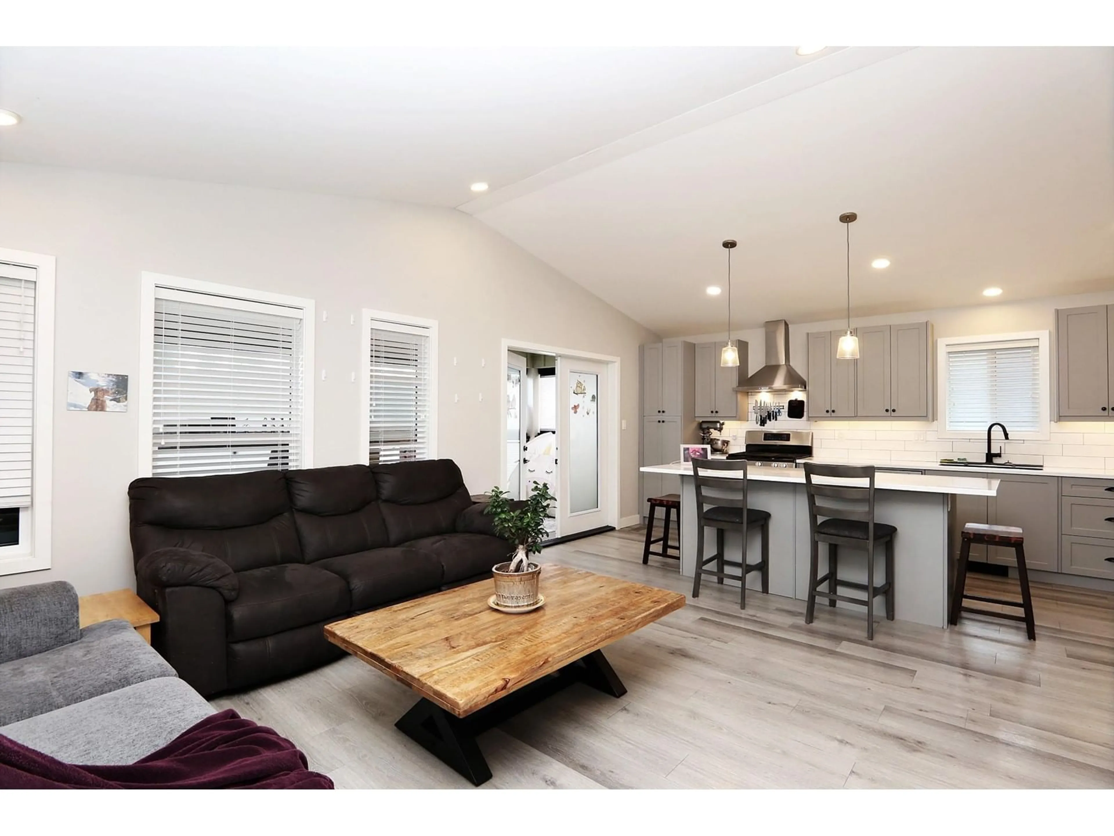 Open concept kitchen, wood/laminate floor for 71 - 53480 BRIDAL FALLS ROAD, Chilliwack British Columbia V0X1X1