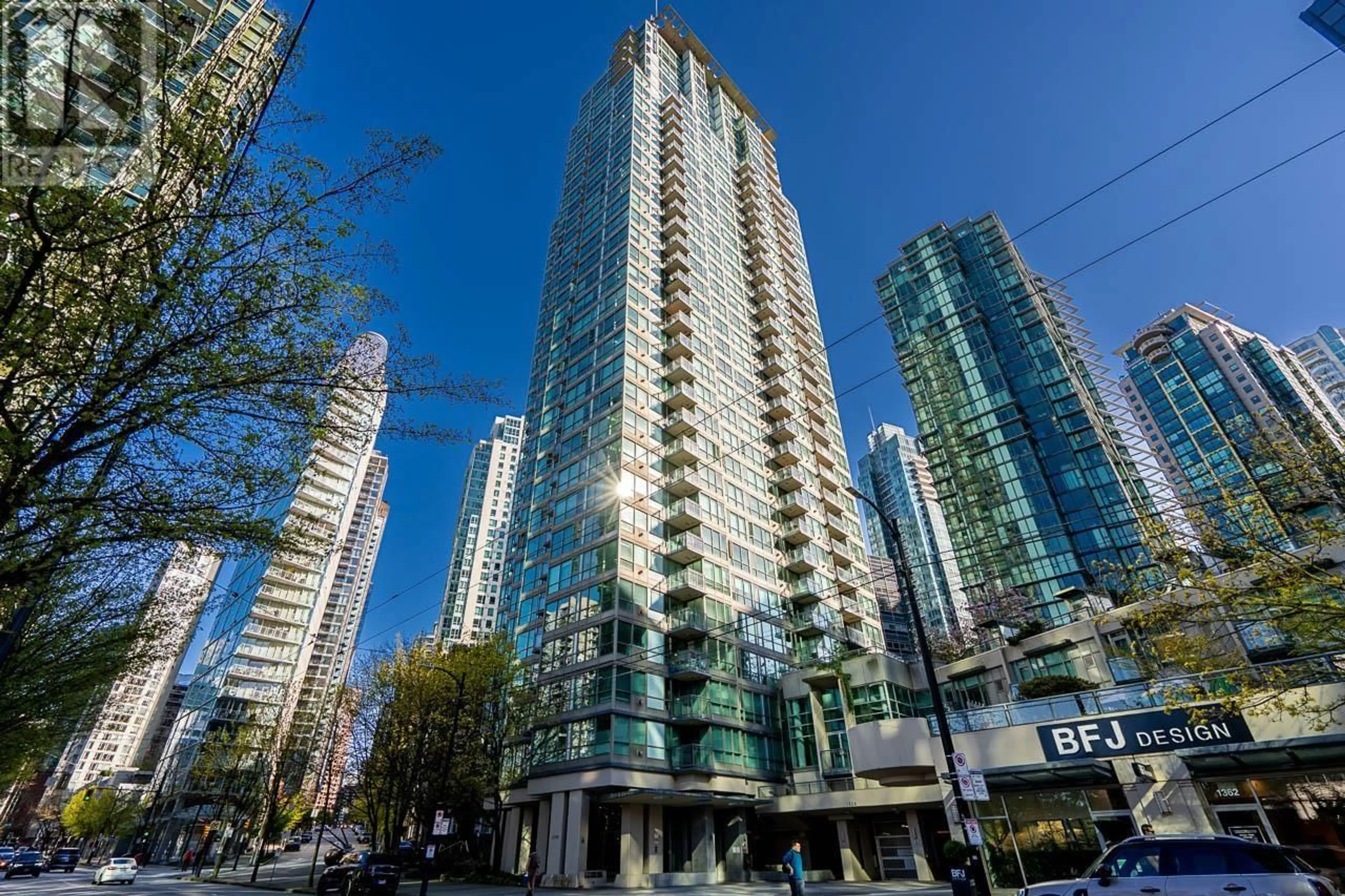 Unknown for 601 - 1328 PENDER STREET, Vancouver British Columbia V6E4T1