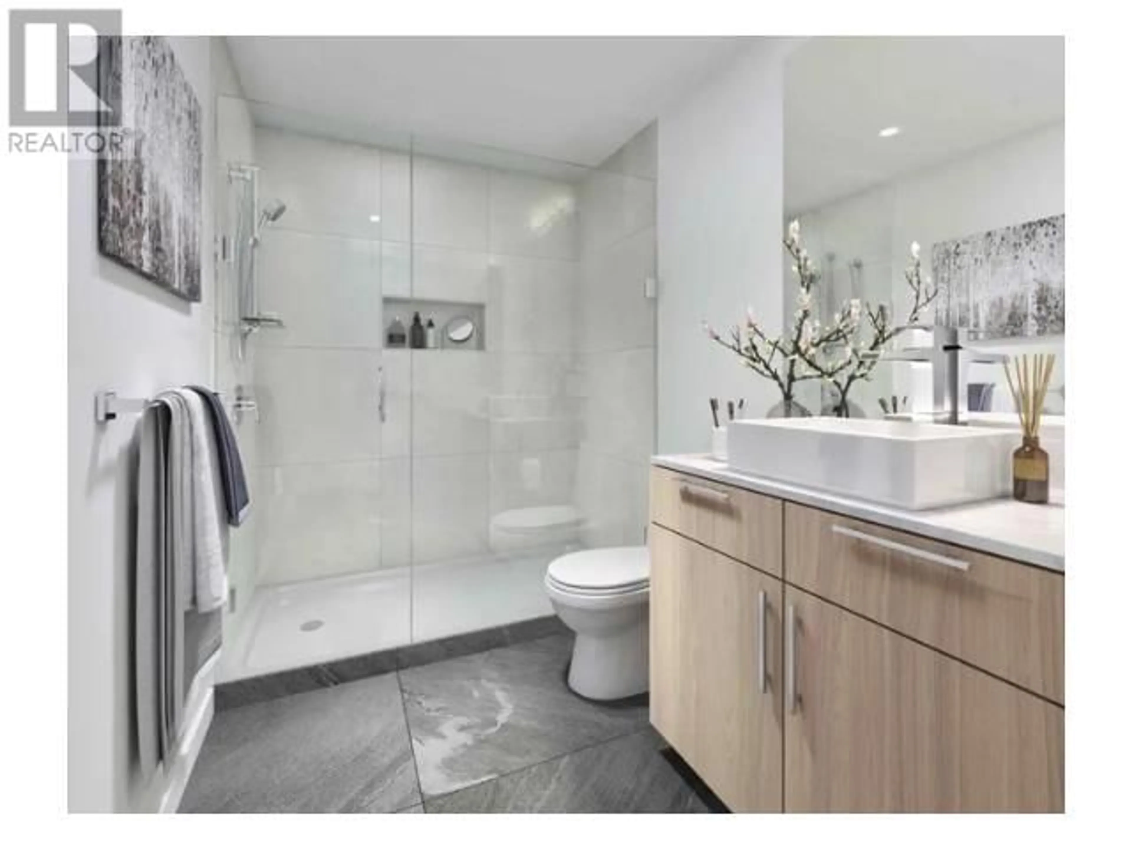 Contemporary bathroom, ceramic/tile floor for 304 - 11703 FRASER STREET, Maple Ridge British Columbia V2X2L8