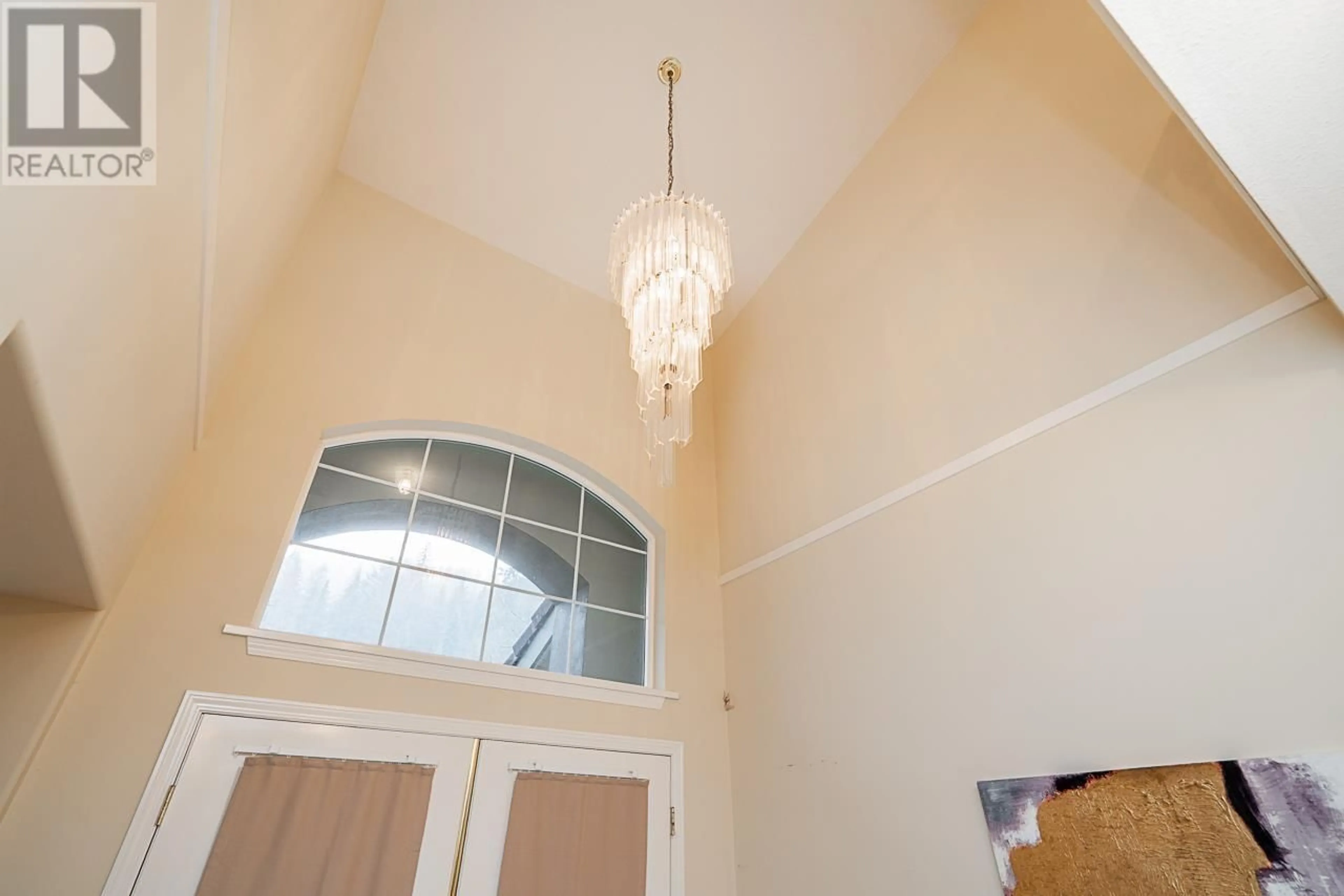 Indoor foyer for 3259 PINEHURST PLACE, Coquitlam British Columbia V3E3K3
