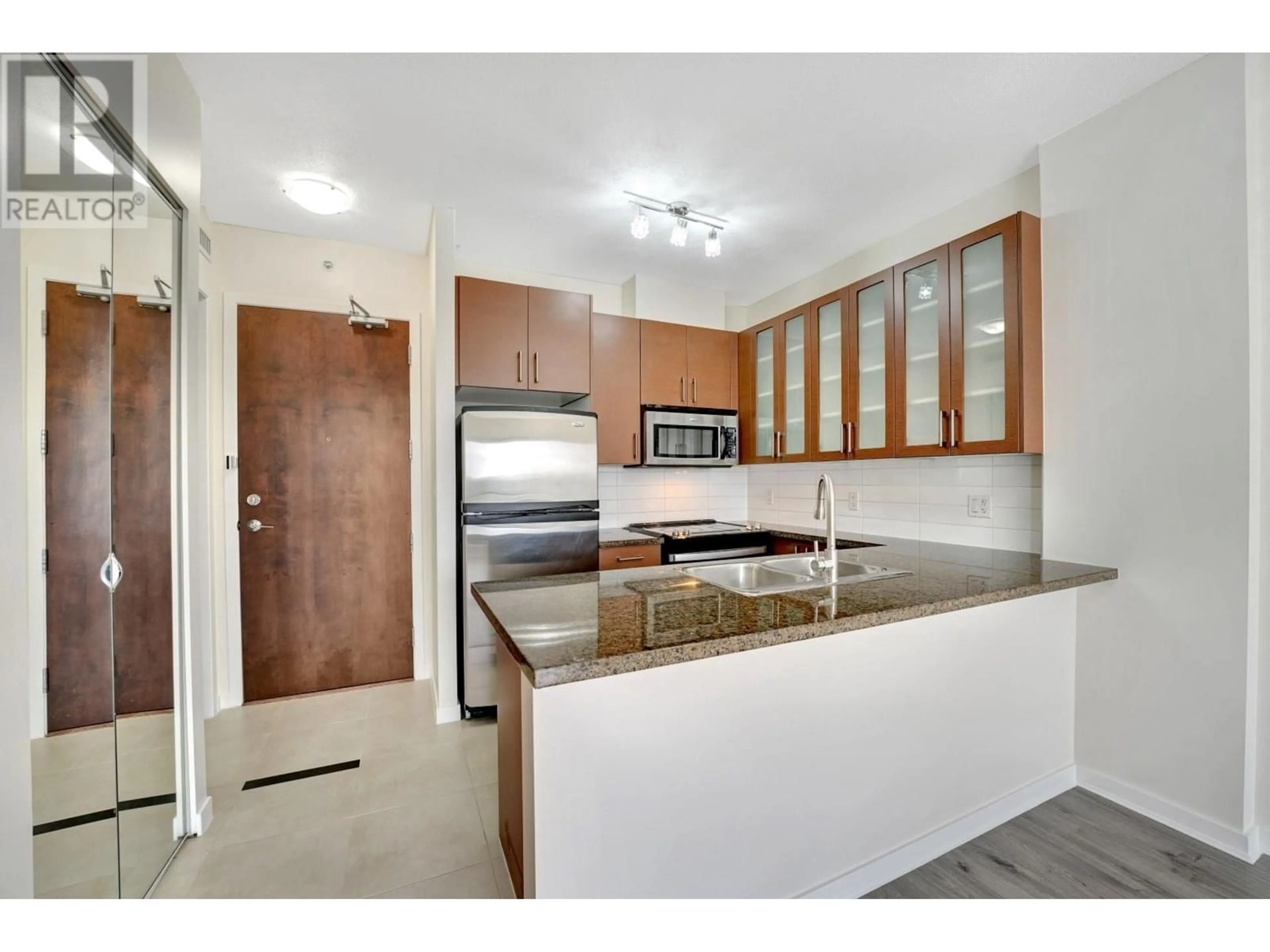 Standard kitchen, ceramic/tile floor for 1205 - 4250 DAWSON STREET, Burnaby British Columbia V5C4B1