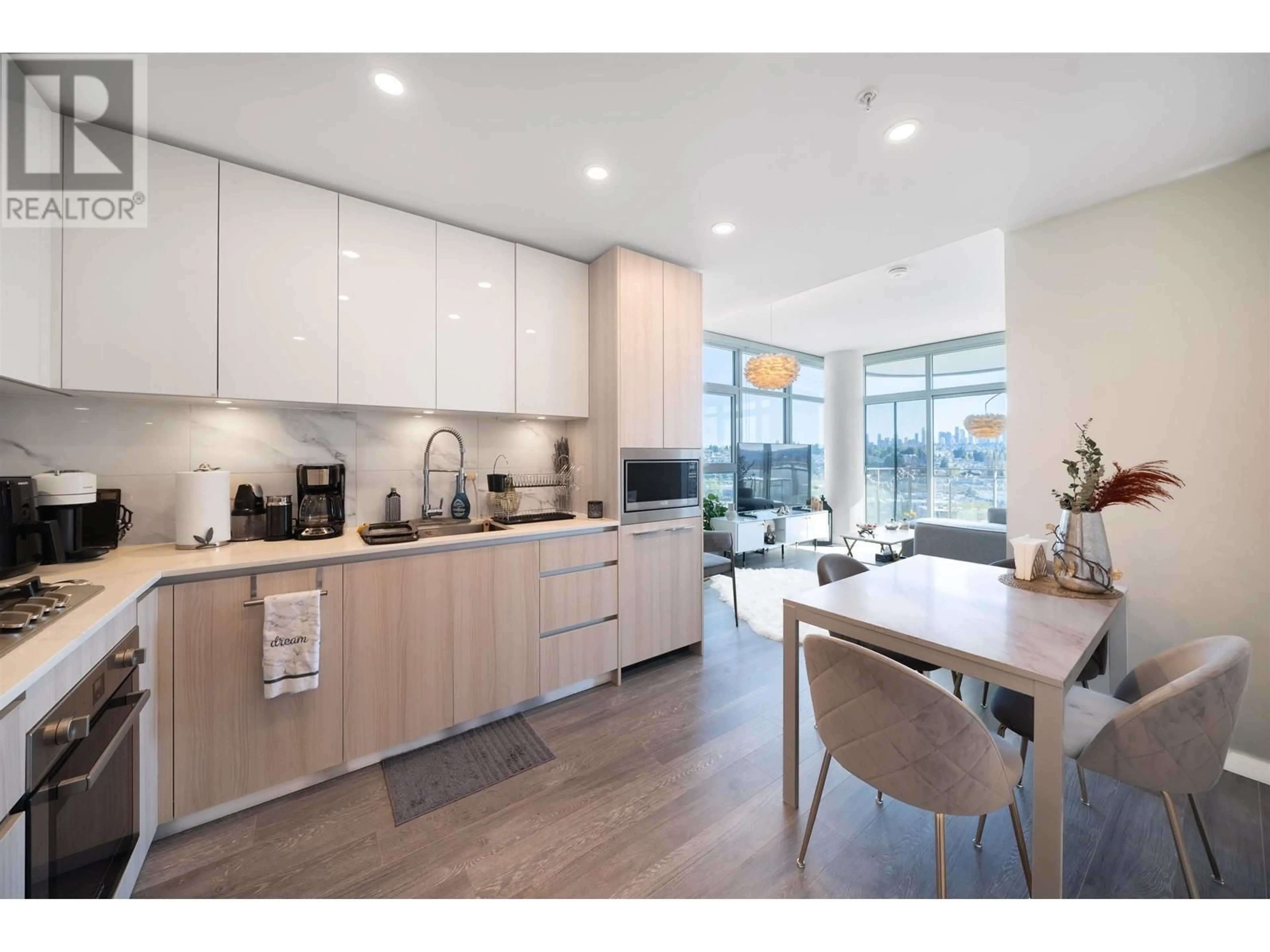 Open concept kitchen, wood/laminate floor for 1207 - 5311 GORING STREET, Burnaby British Columbia V5B0B5