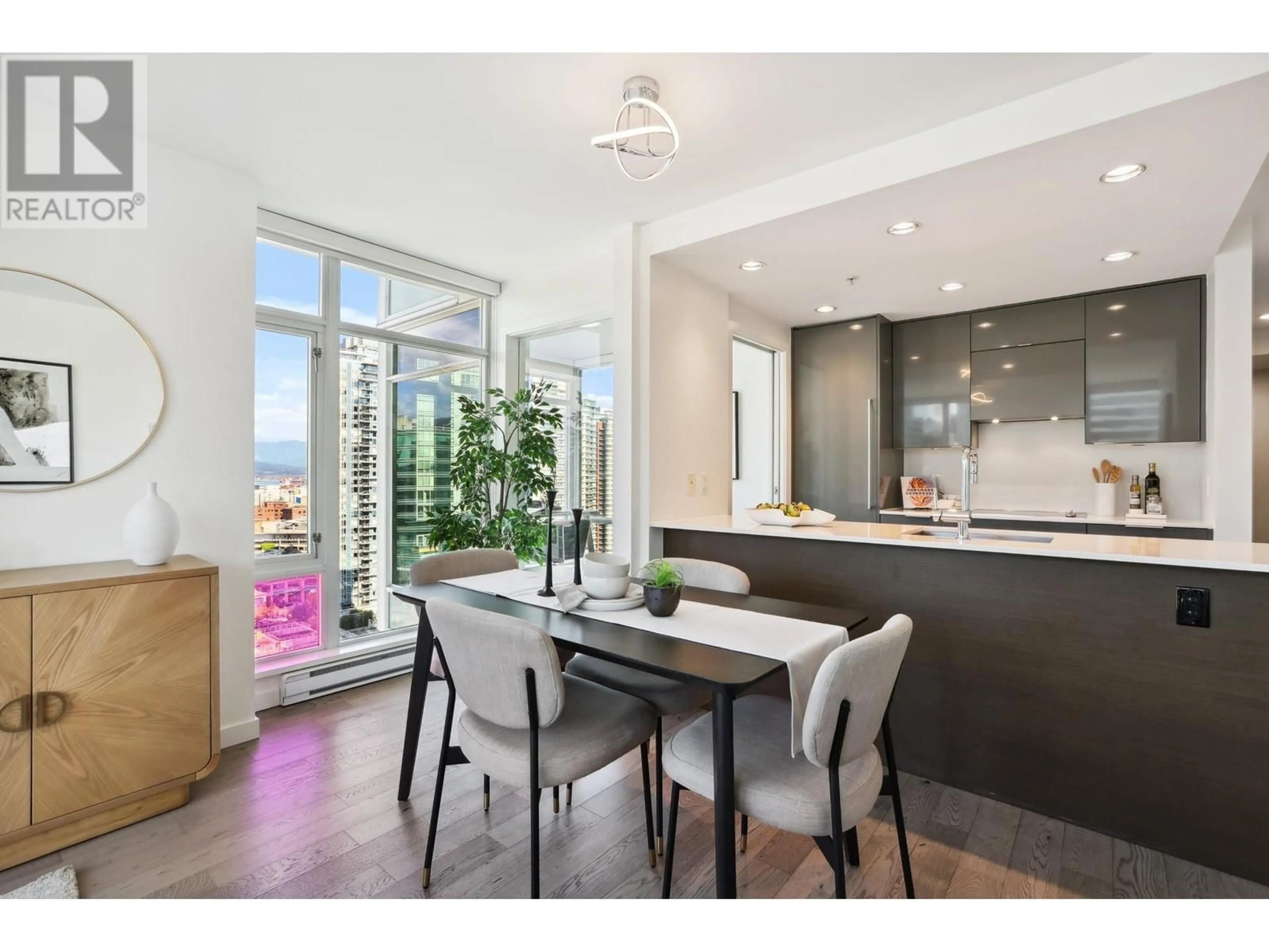 Open concept kitchen, unknown for 1910 - 161 GEORGIA STREET, Vancouver British Columbia V6B0K9