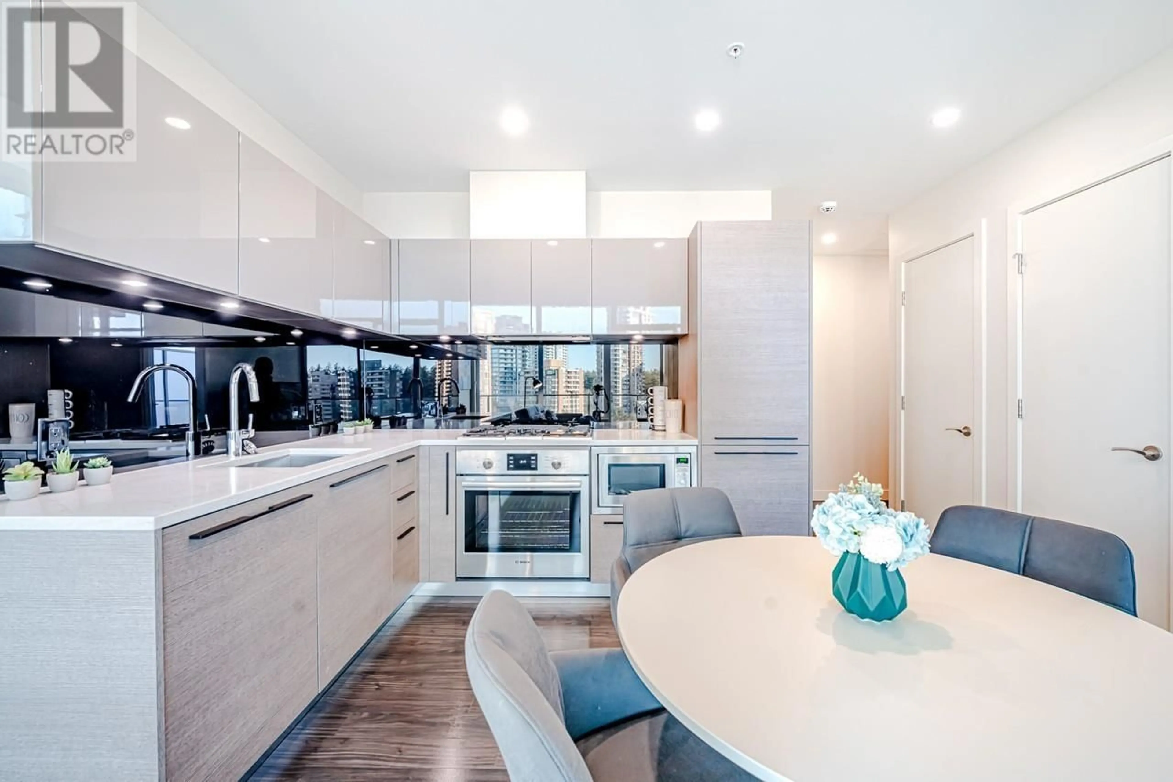 Contemporary kitchen, ceramic/tile floor for 901 - 6288 CASSIE AVENUE, Burnaby British Columbia V5H0H7