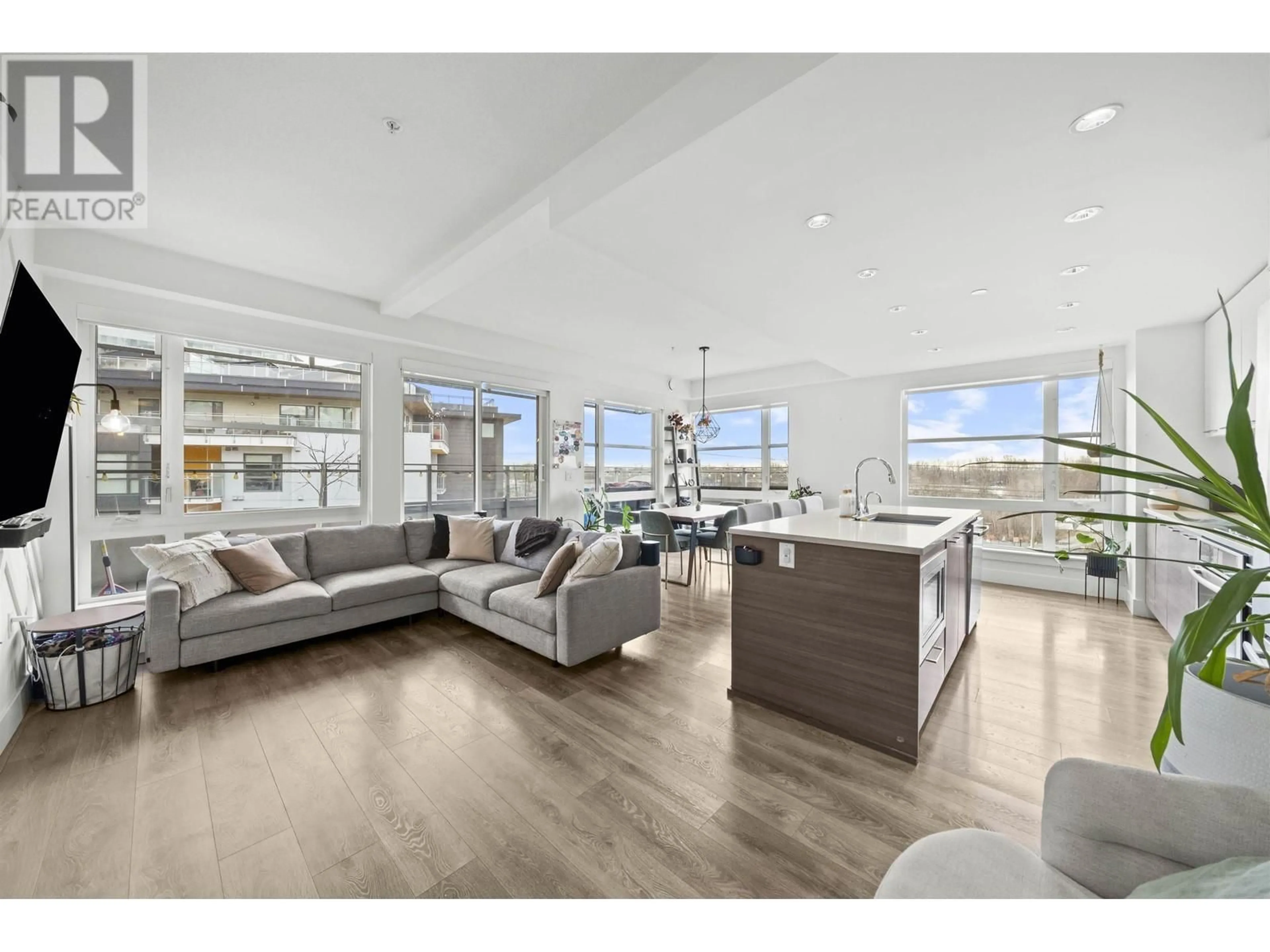 Open concept kitchen, unknown for 615 - 3488 SAWMILL CRESCENT, Vancouver British Columbia V5S0C7